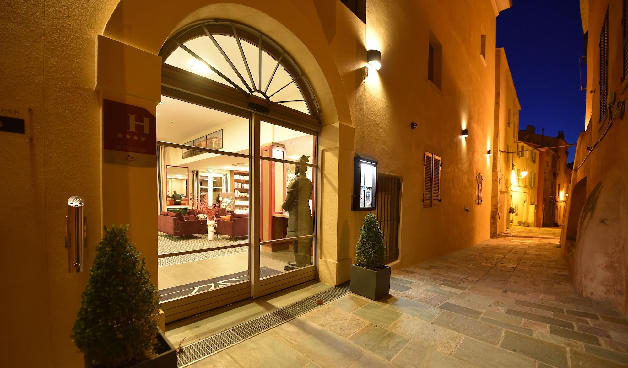 Photo of Hôtel Des Gouverneurs