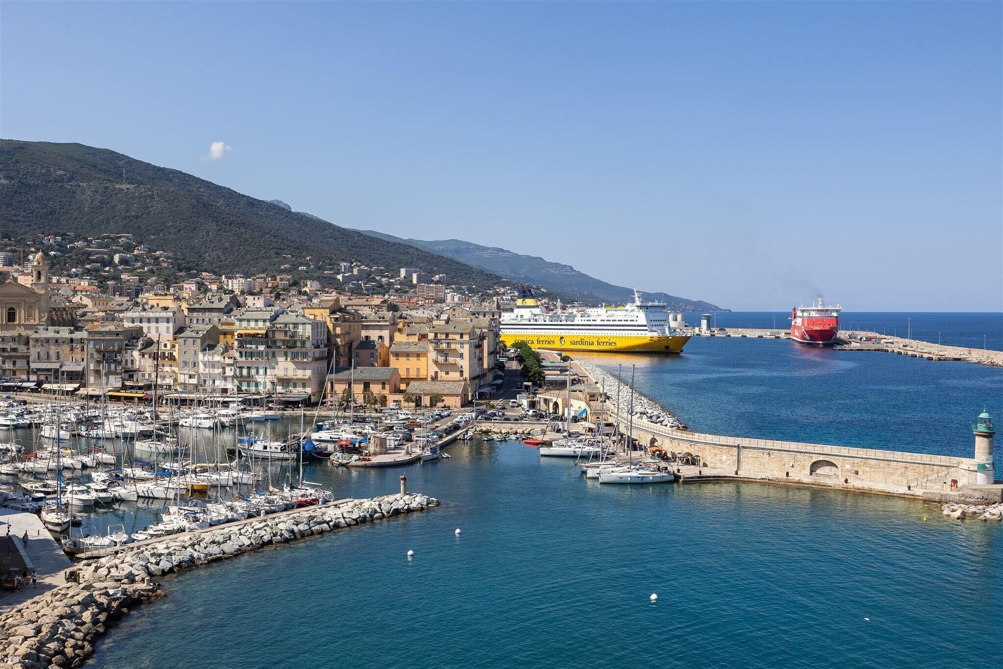 Hôtel Des Gouverneurs by null