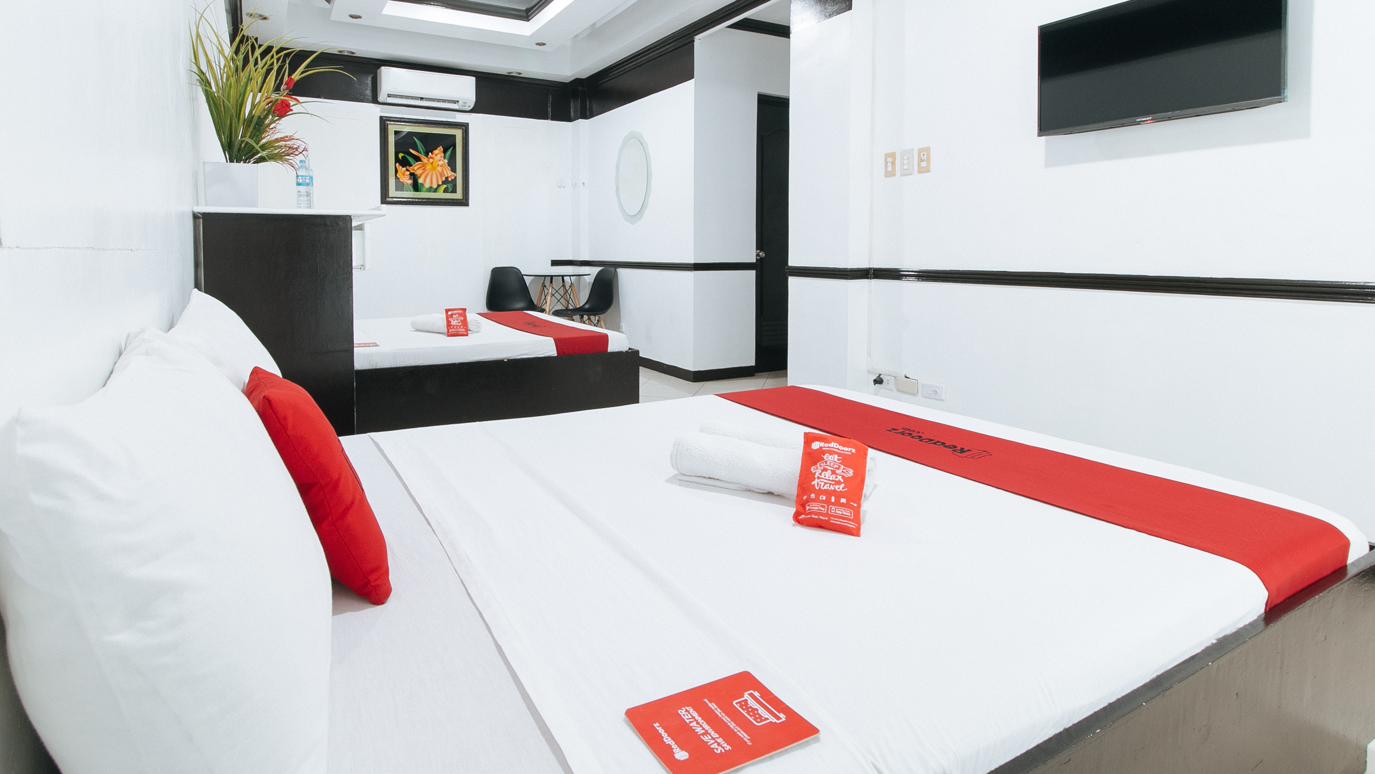 RedDoorz Plus @ Villa Gloria Taguig