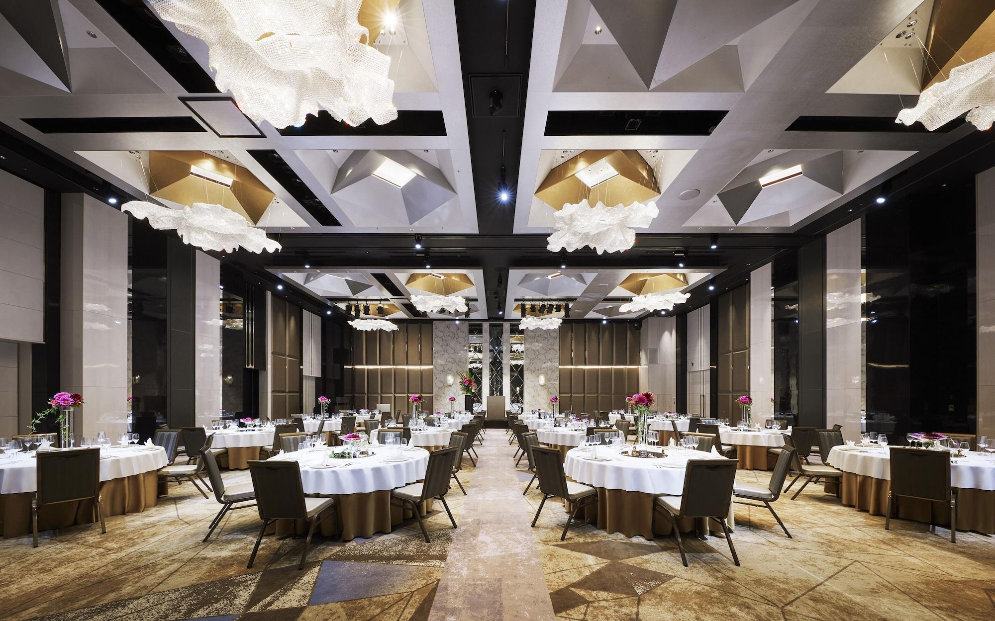The Kahala Hotel & Resort Yokohama by null