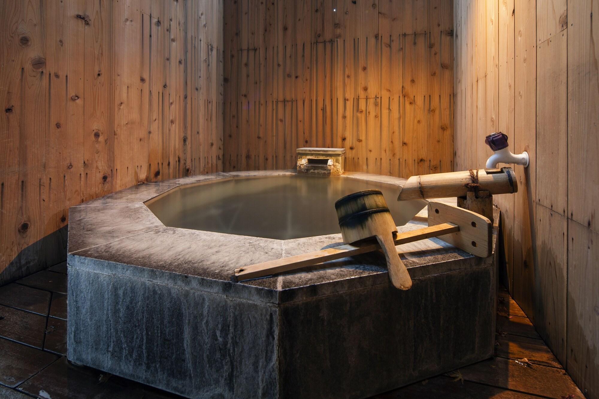 Matsuzakaya Honten by null