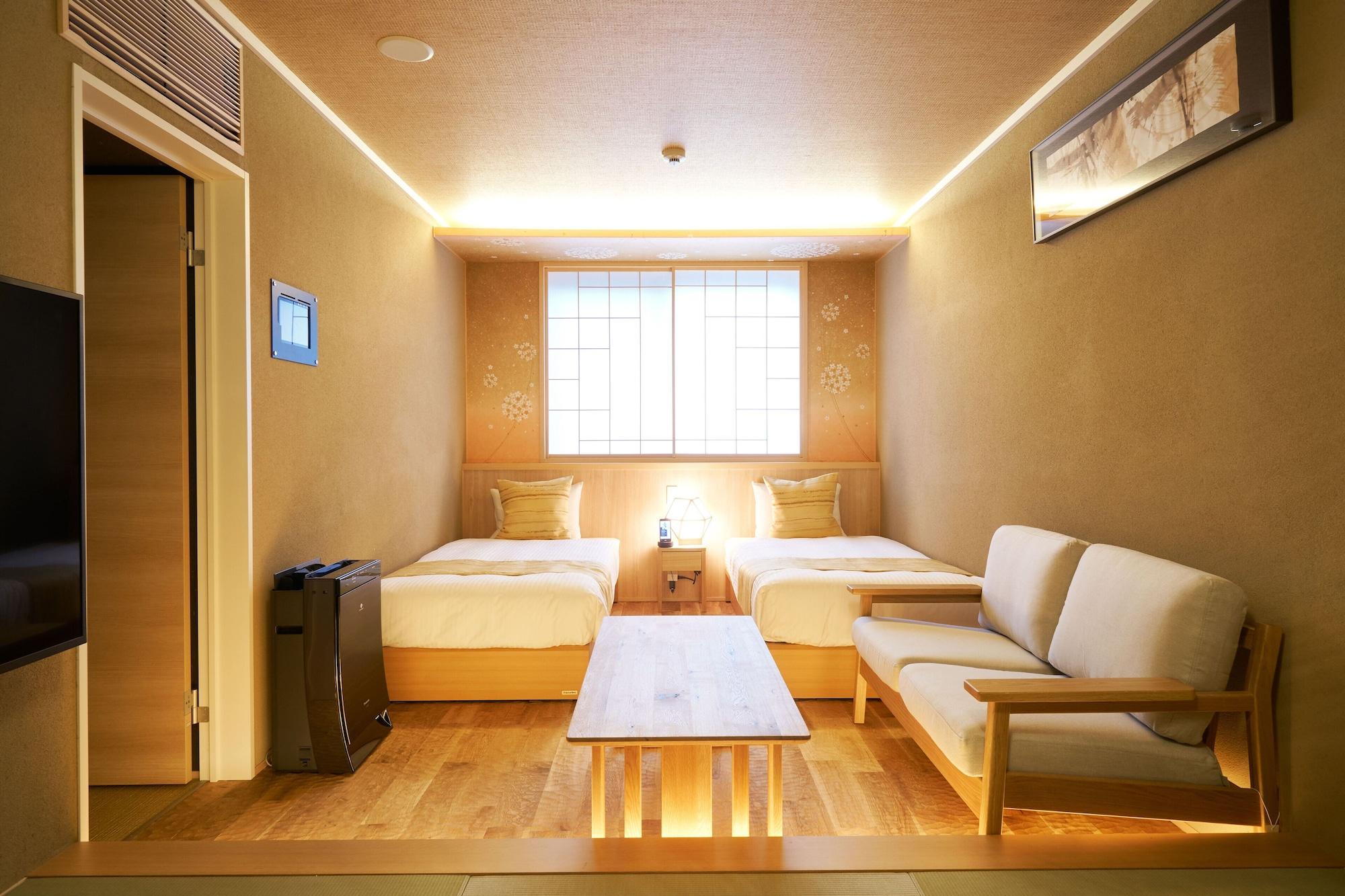 Grand Base Kanazawaeki