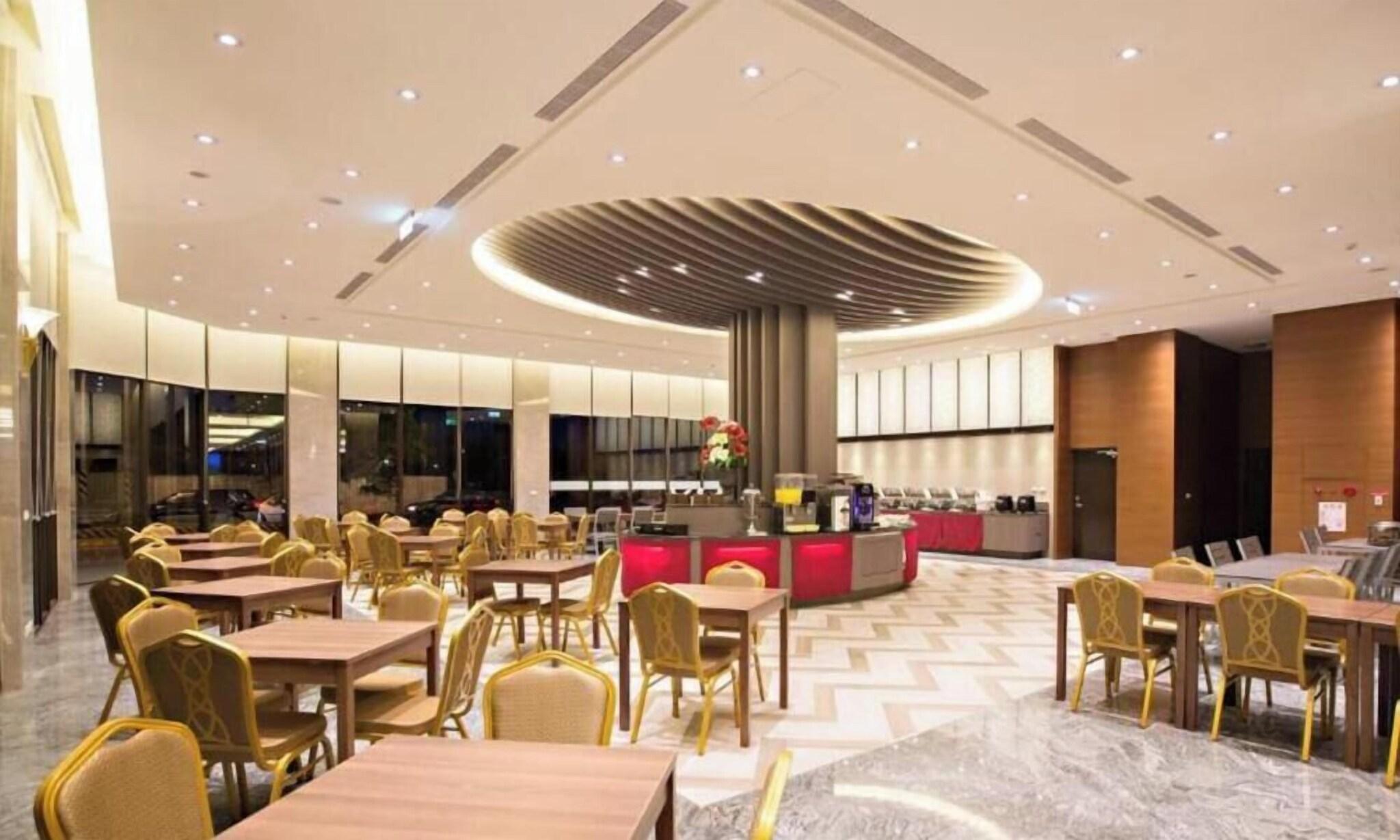 Kai Shen Starlight Hotel