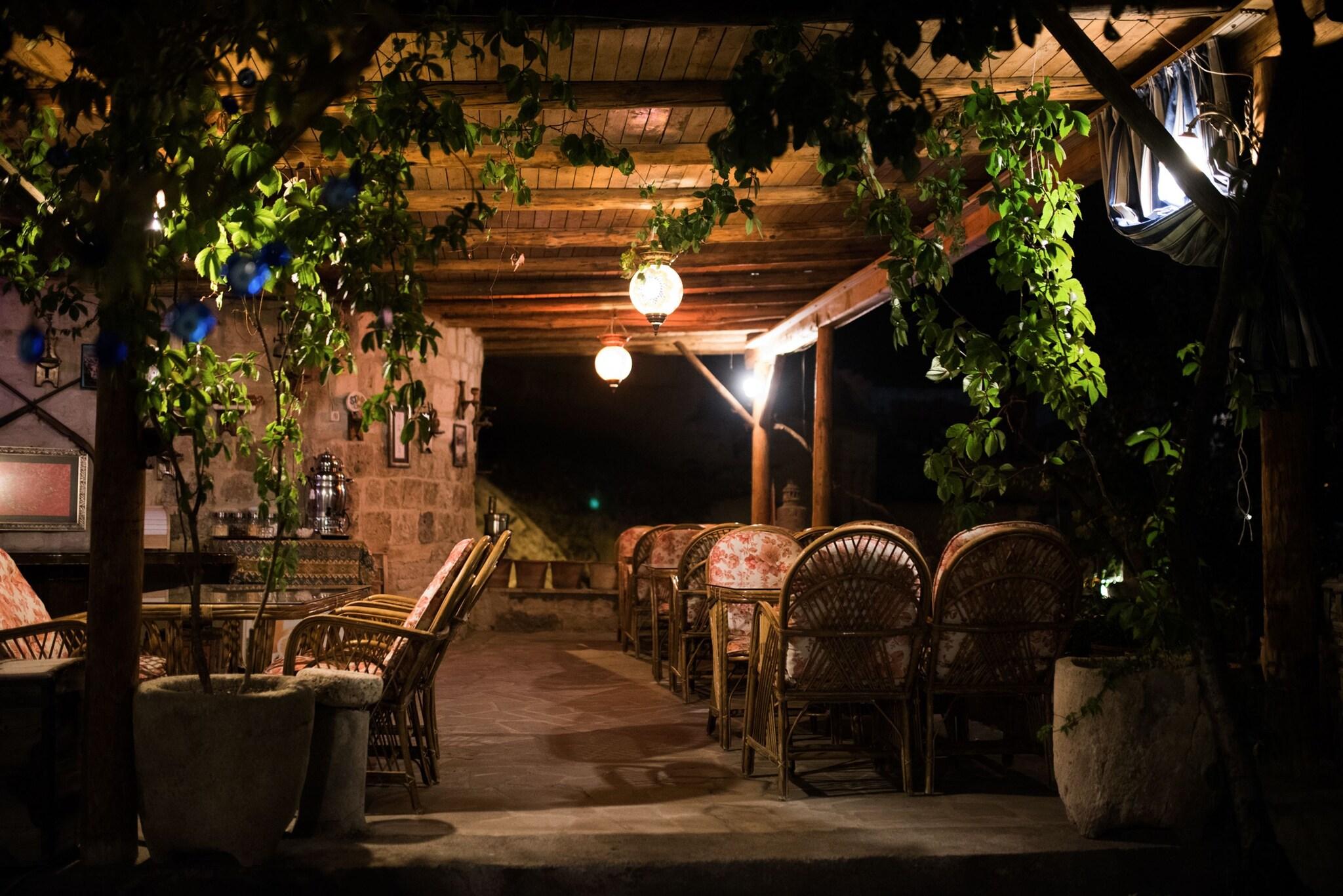 Antique Terrace Suites