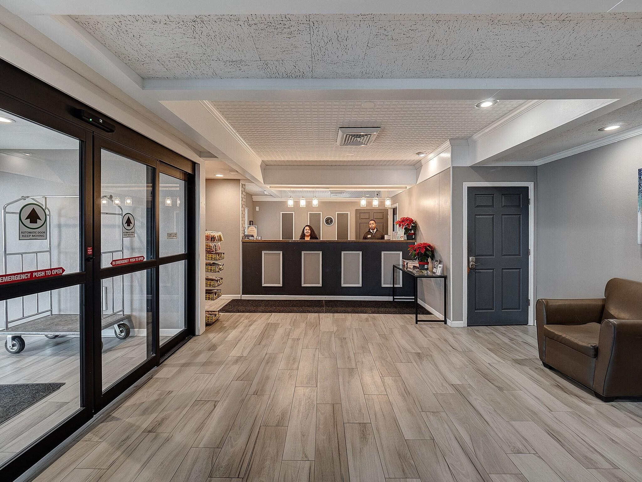 Eastlake Suites Hotel & Conference Center By OYO