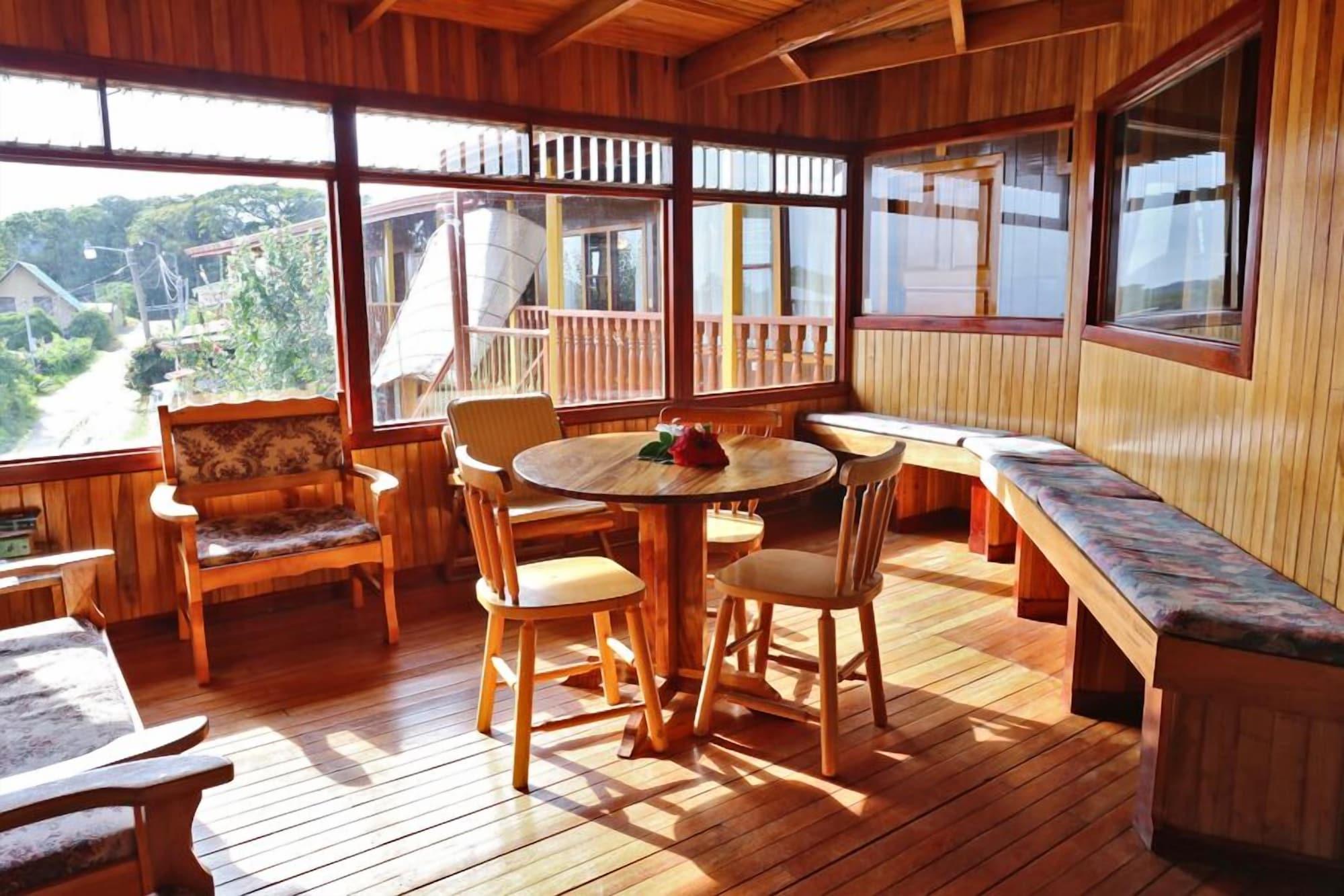 Hotel El Atardecer by null