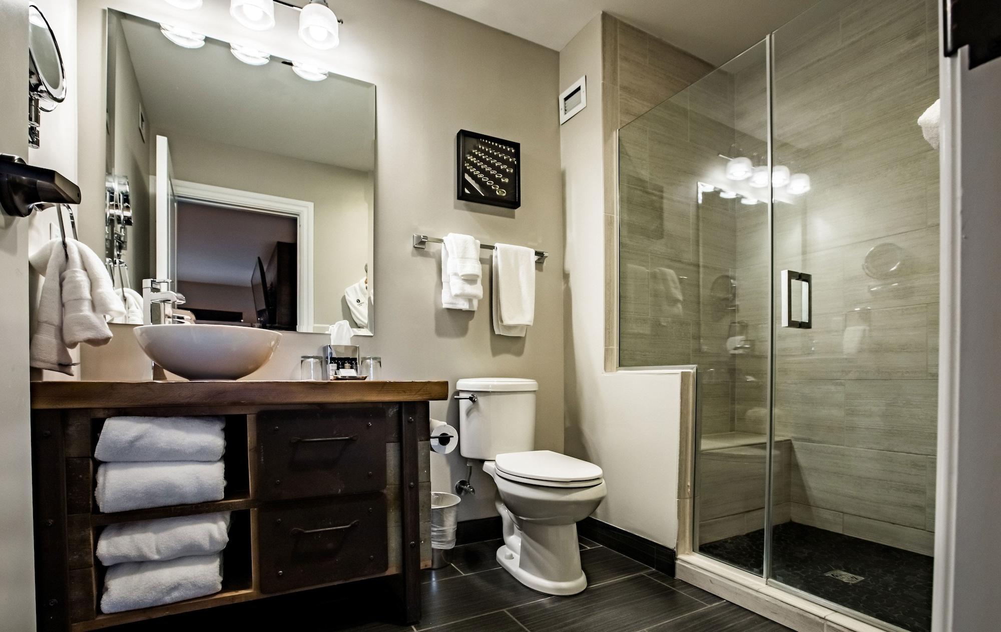 Ironworks Hotel Beloit by null