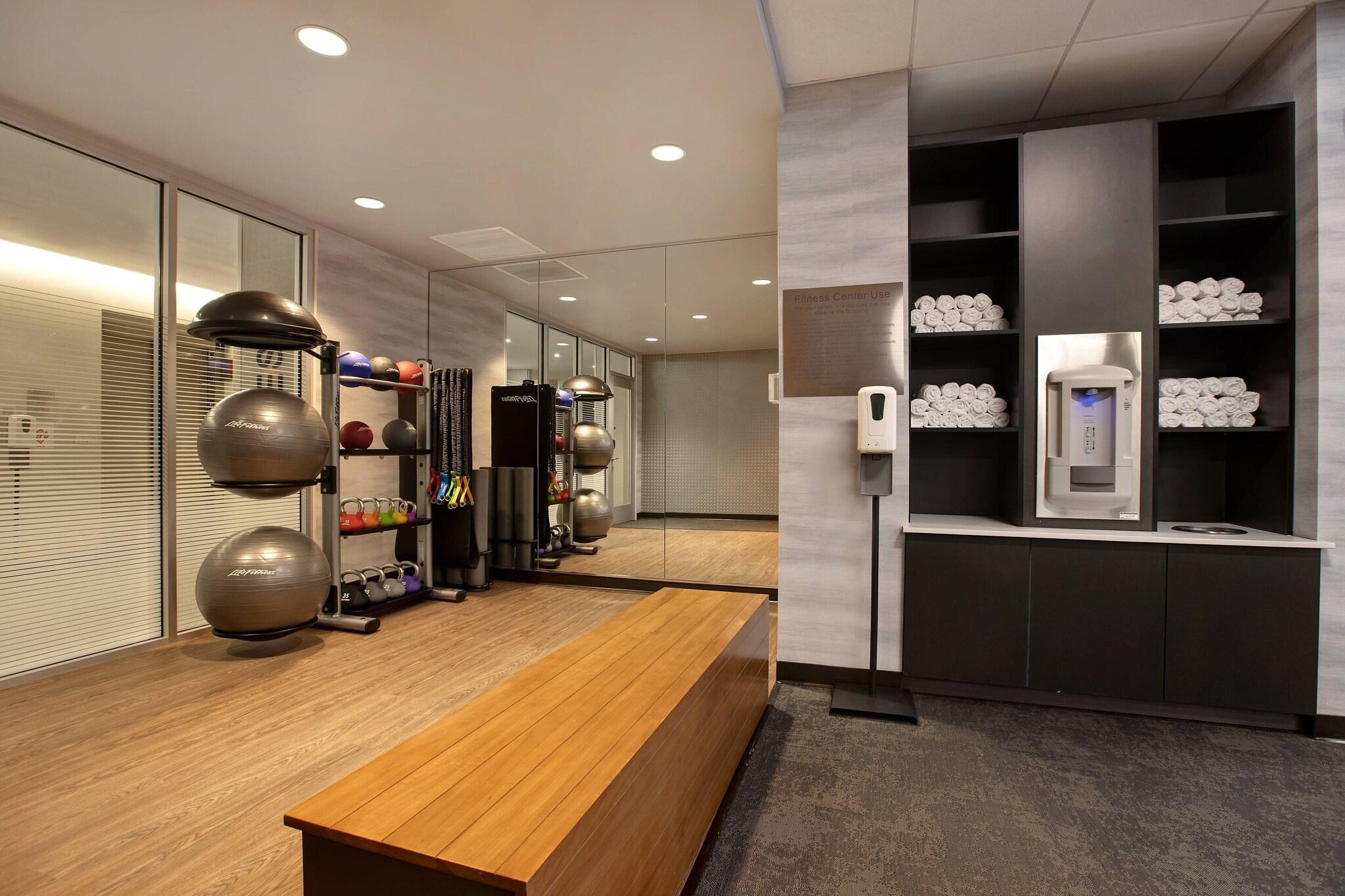 Fairfield Inn & Suites by Marriott Chicago Bolingb