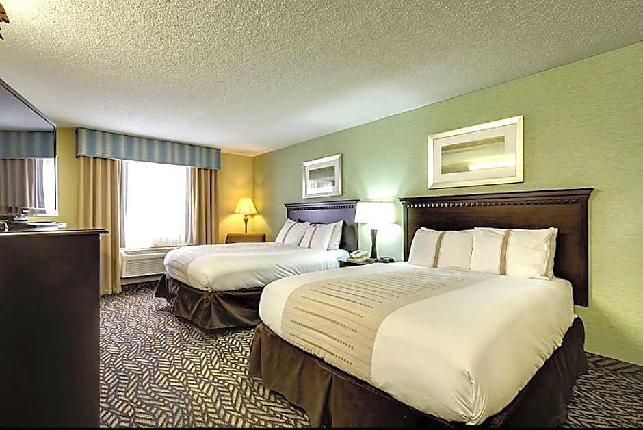 Fireside Inn & Suites