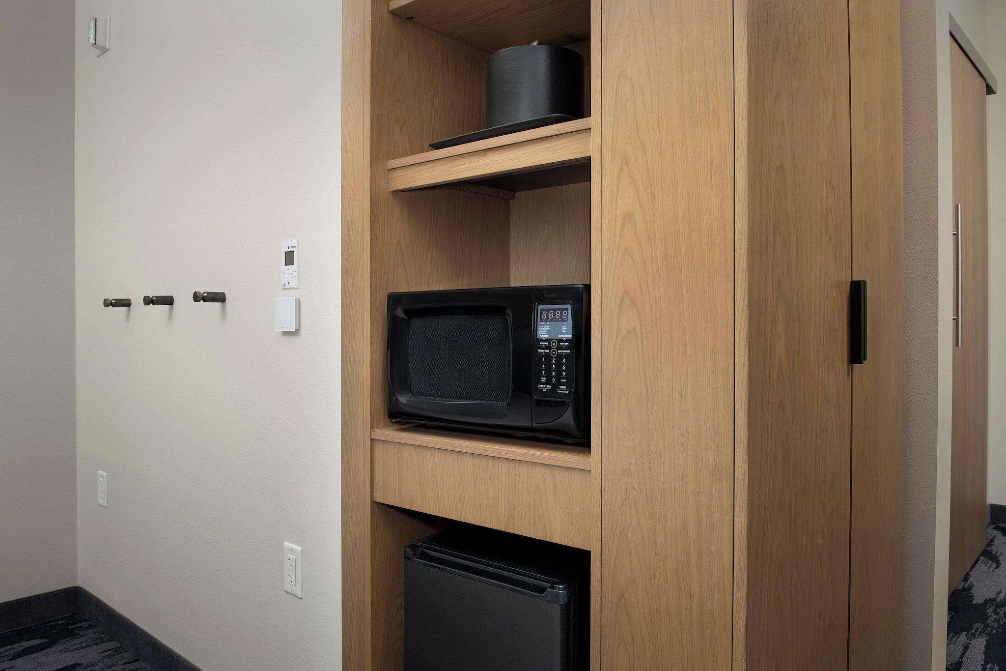 Fairfield Inn & Suites by Marriott Santa Rosa Rohn
