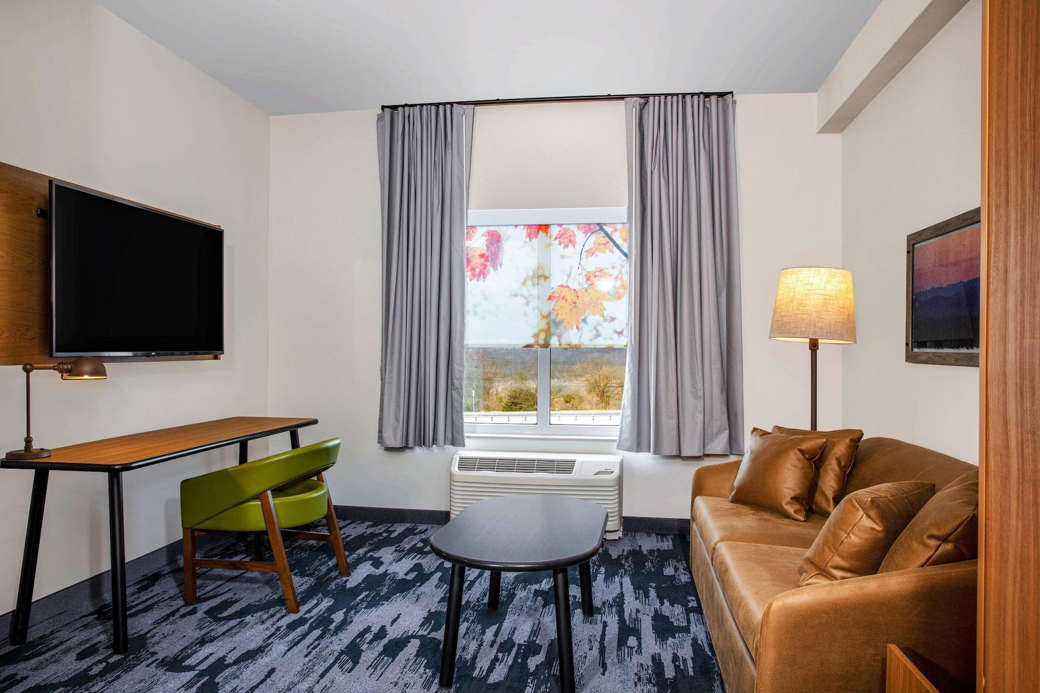 Fairfield Inn & Suites by Marriott Harrisburg West