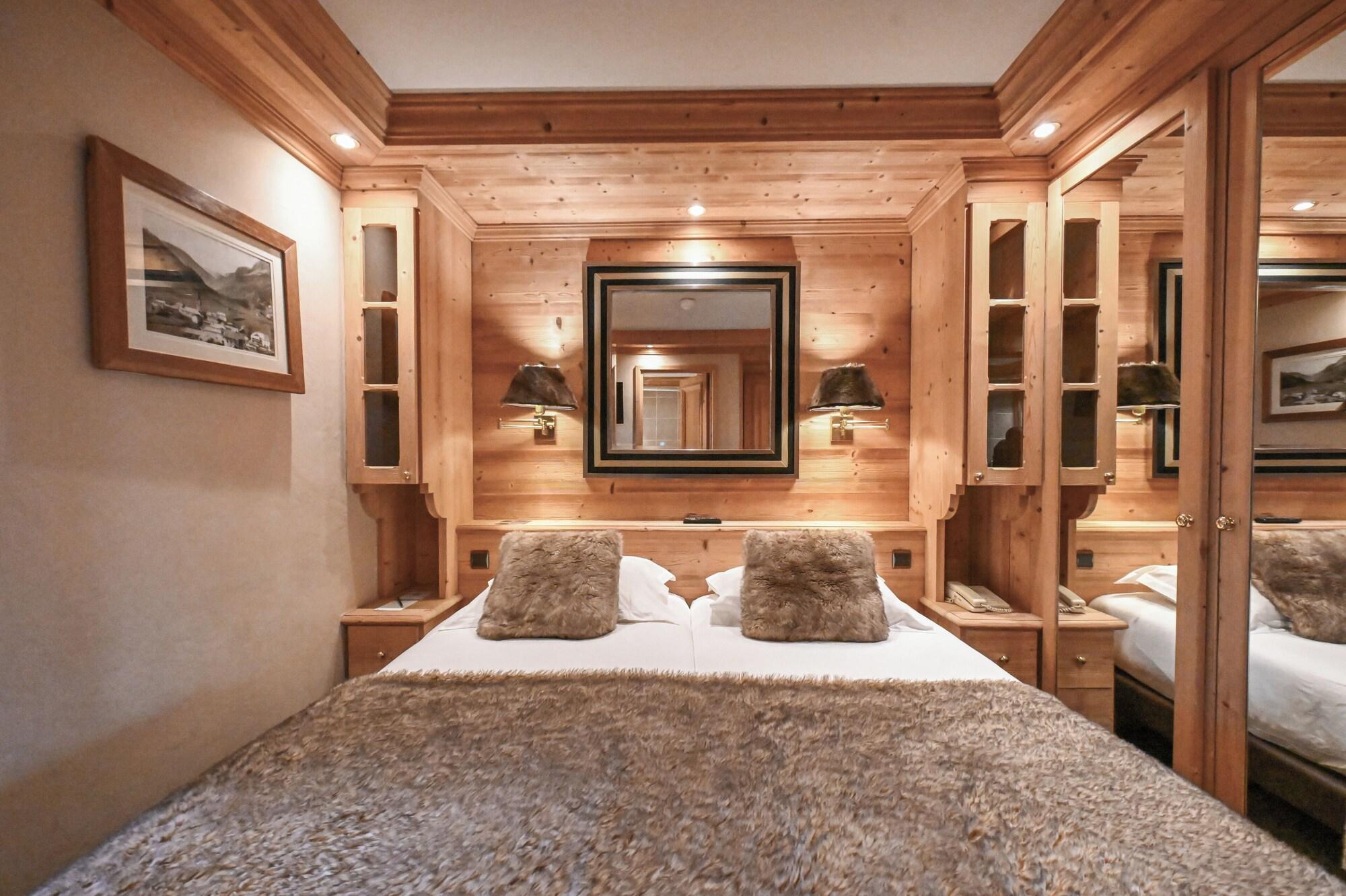 HOTEL TSANTELEINA by null