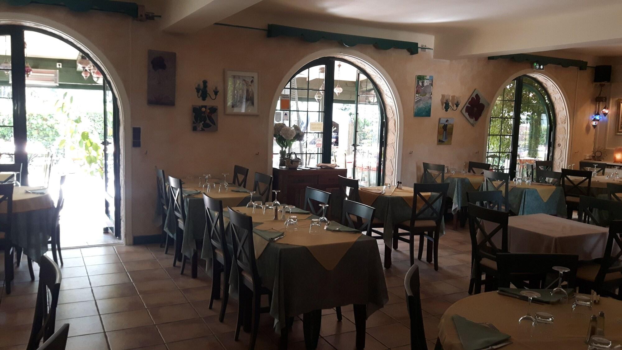 Auberge Les Arômes