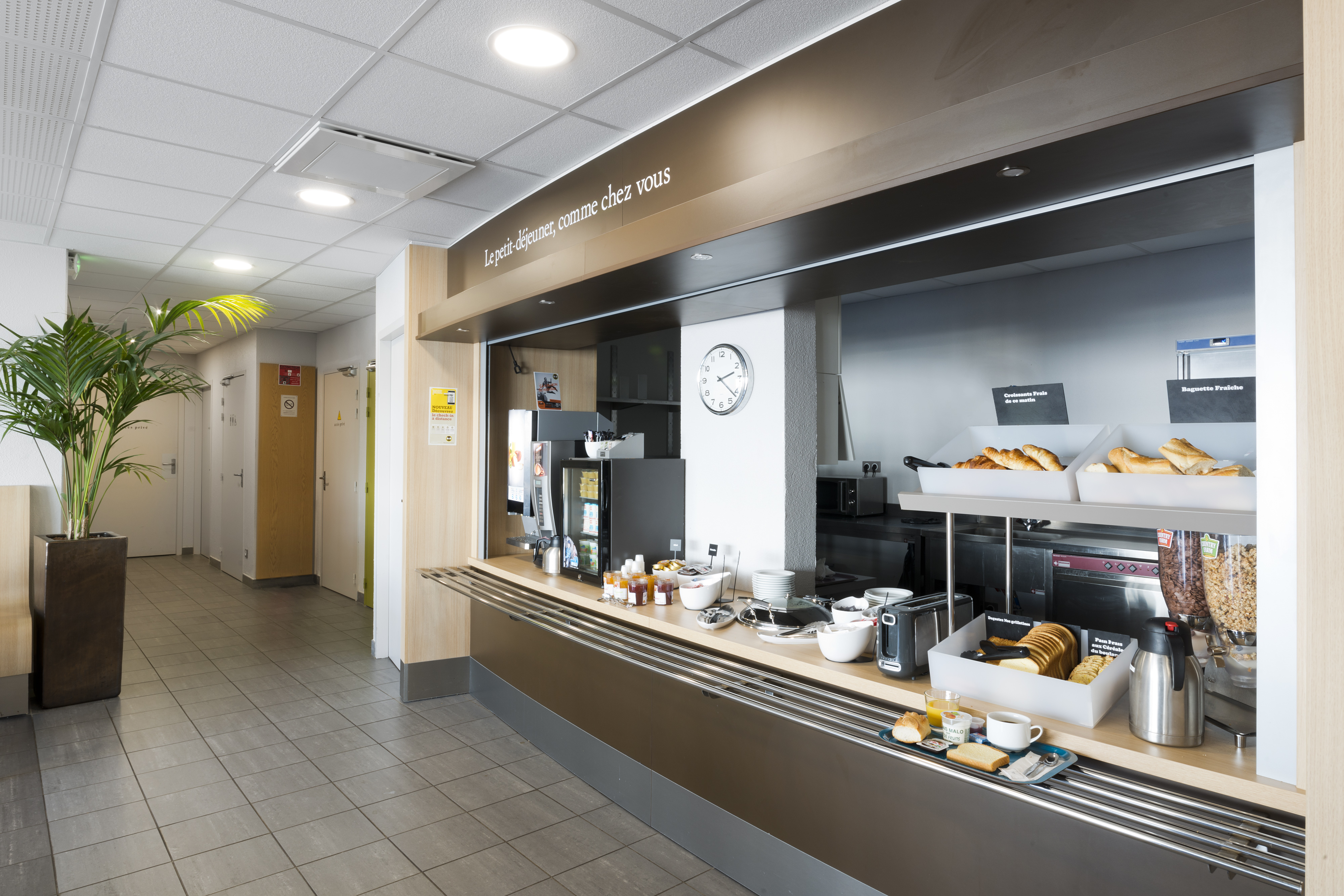 B&B HOTEL Niort Marais Poitevin Est