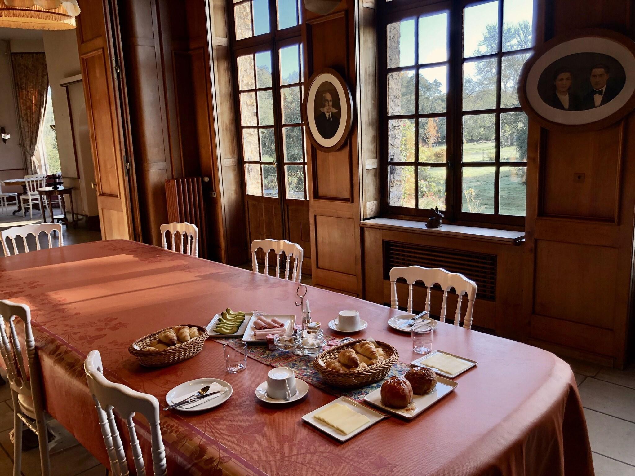 Le Logis D'arniere
