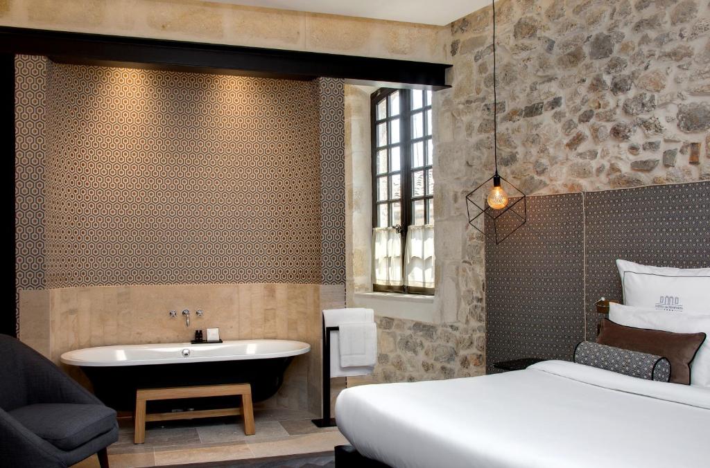 Boutique Hotel des Remparts & SPA by null