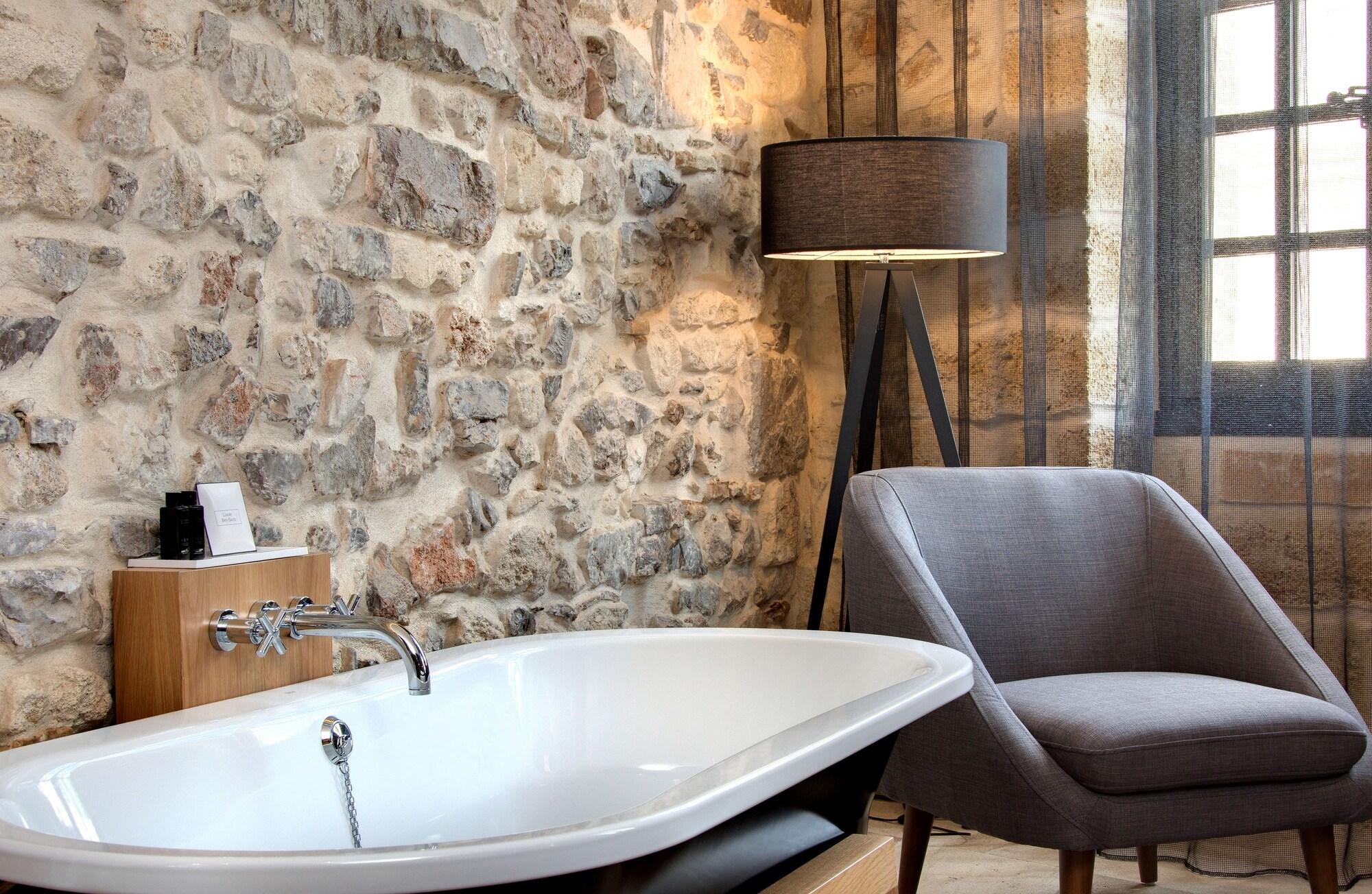 Boutique Hotel des Remparts & SPA by null