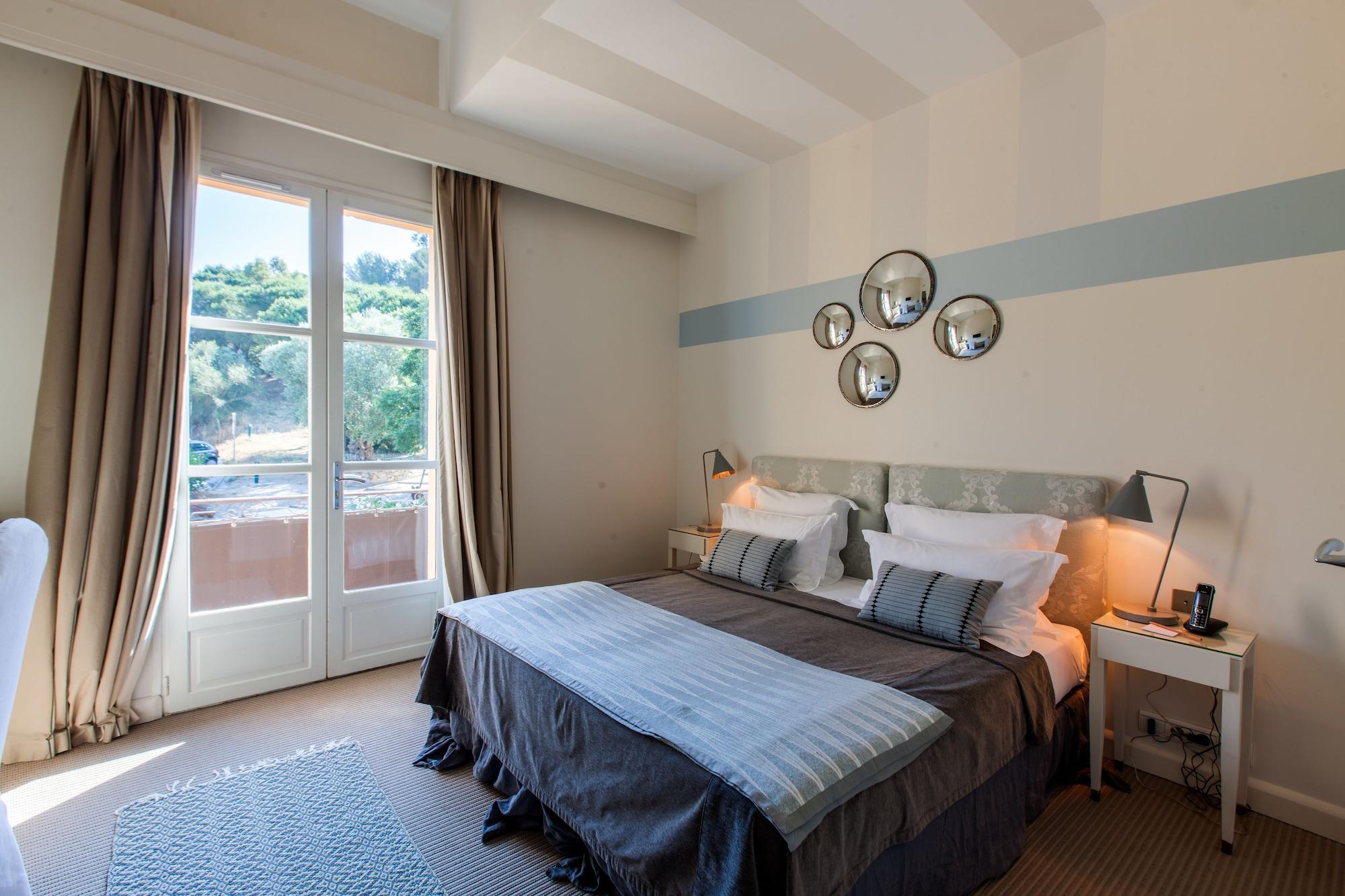 Hôtel Le Y Saint-Tropez by null