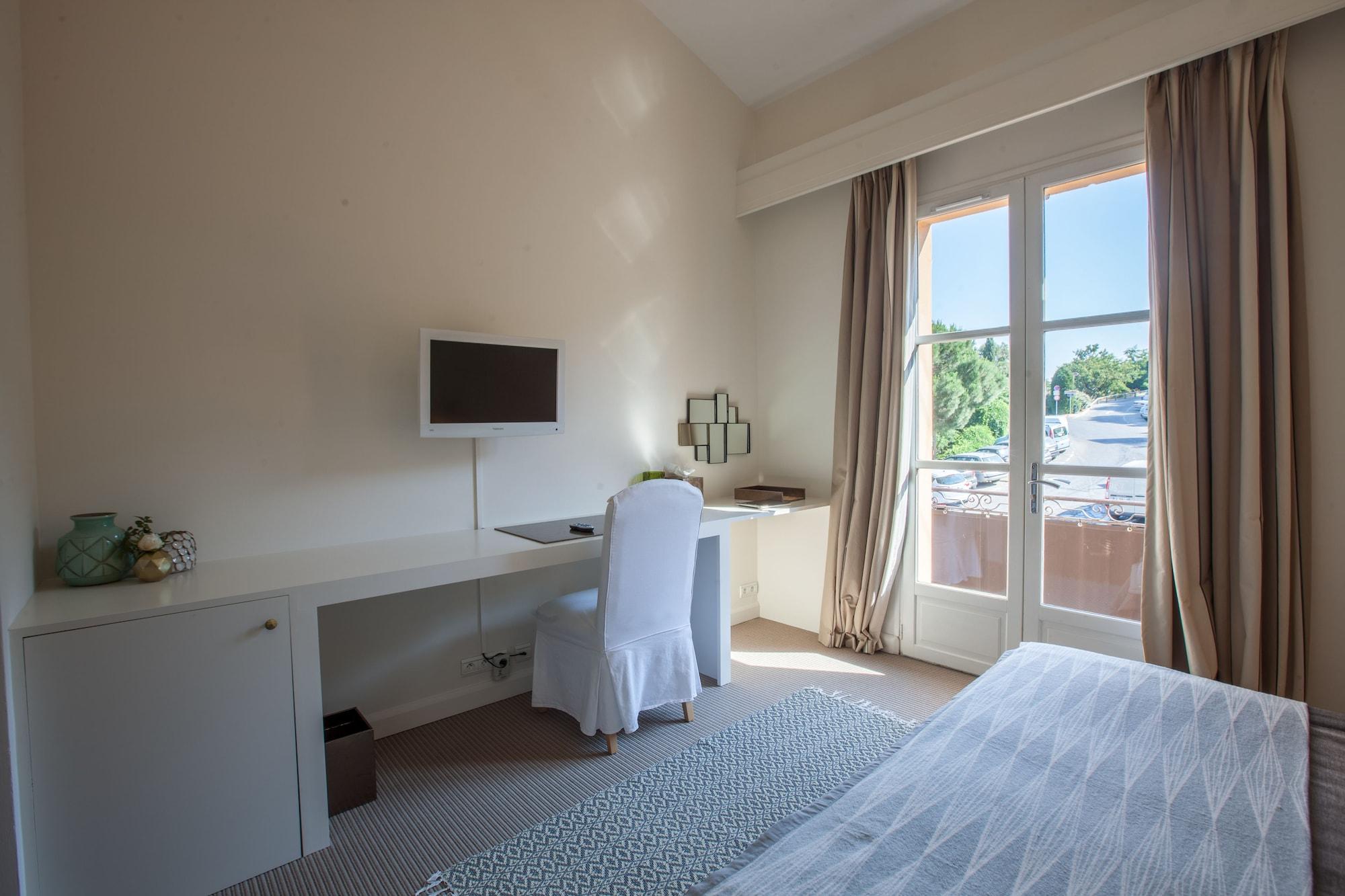 Hôtel Le Y Saint-Tropez by null