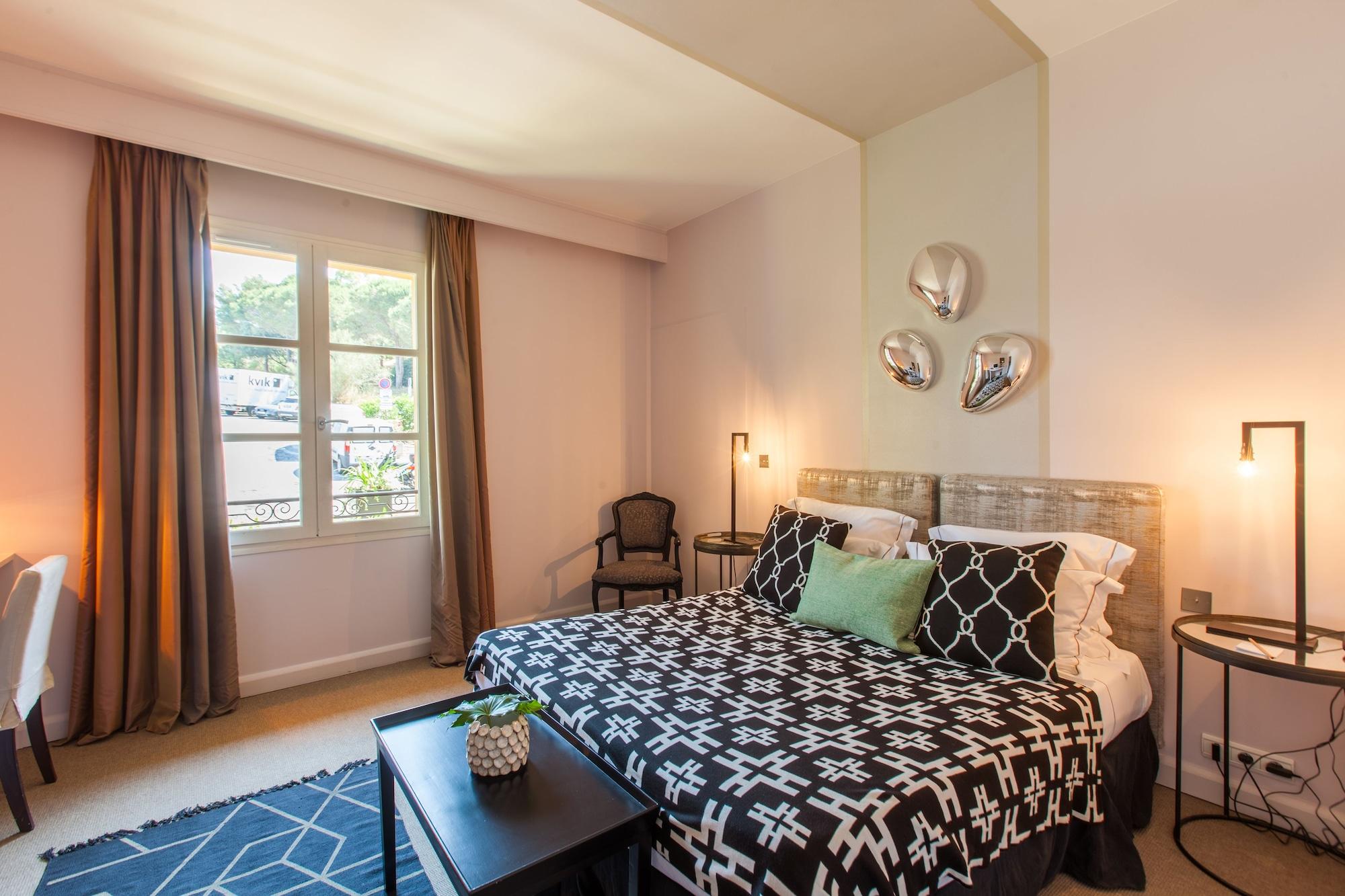 Hôtel Le Y Saint-Tropez by null