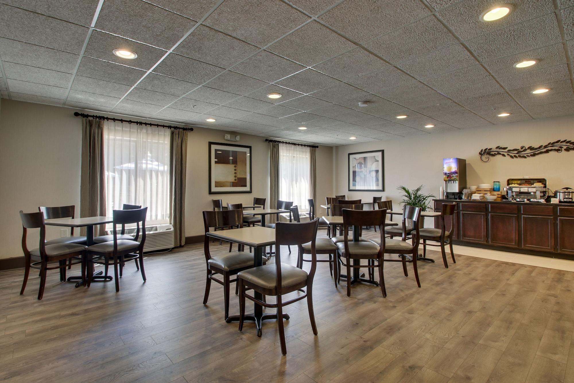 Wingfield Inn & Suites