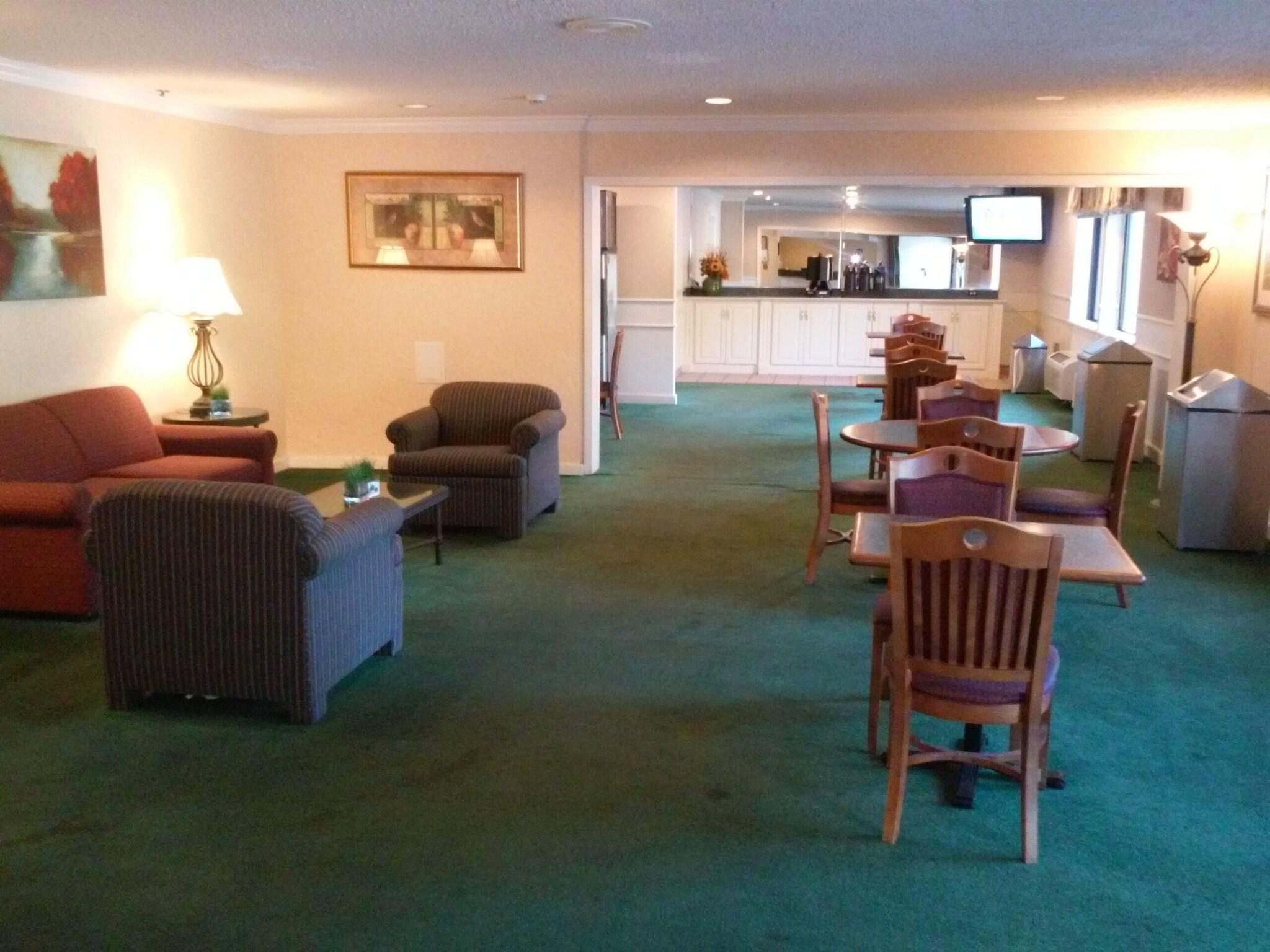 Motel 6 Maryland Heights, MO