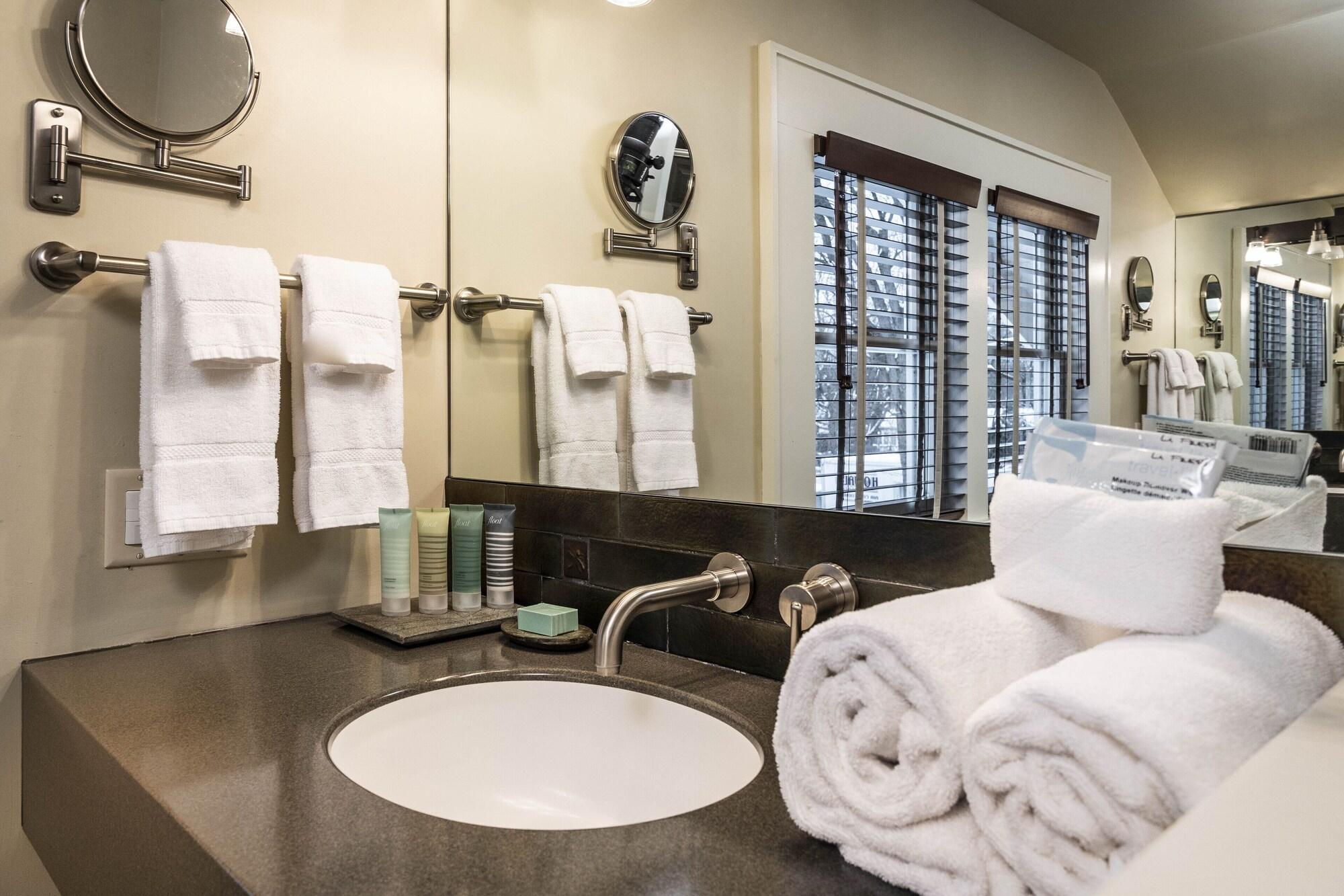 Hotel Broad Ripple by null