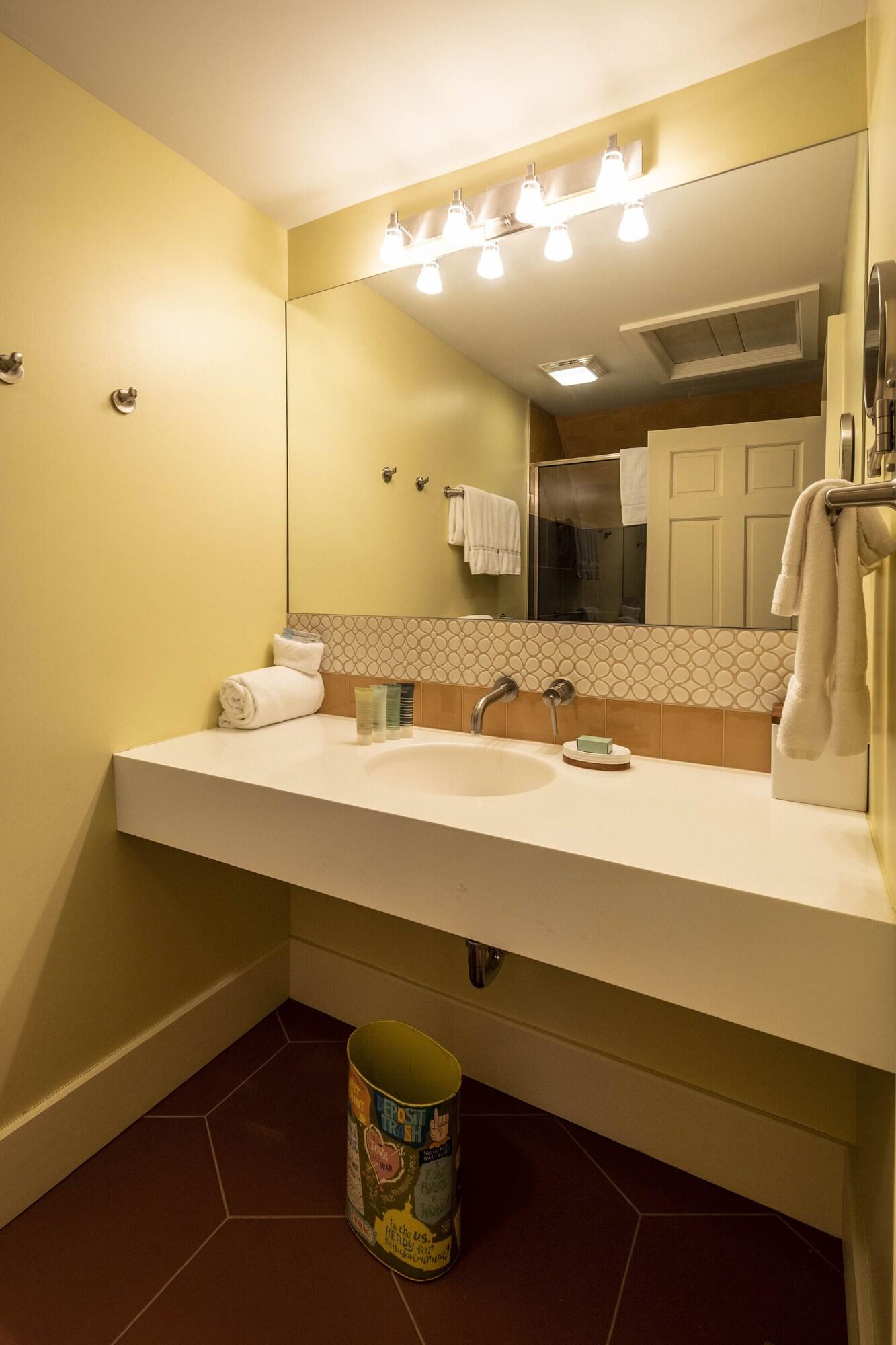 Hotel Broad Ripple by null