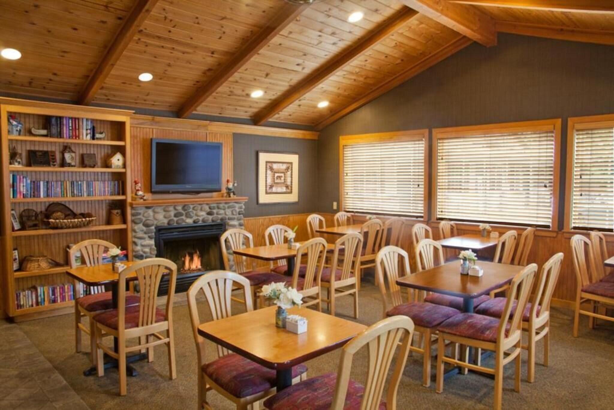 Poulsbo Inn & Suites