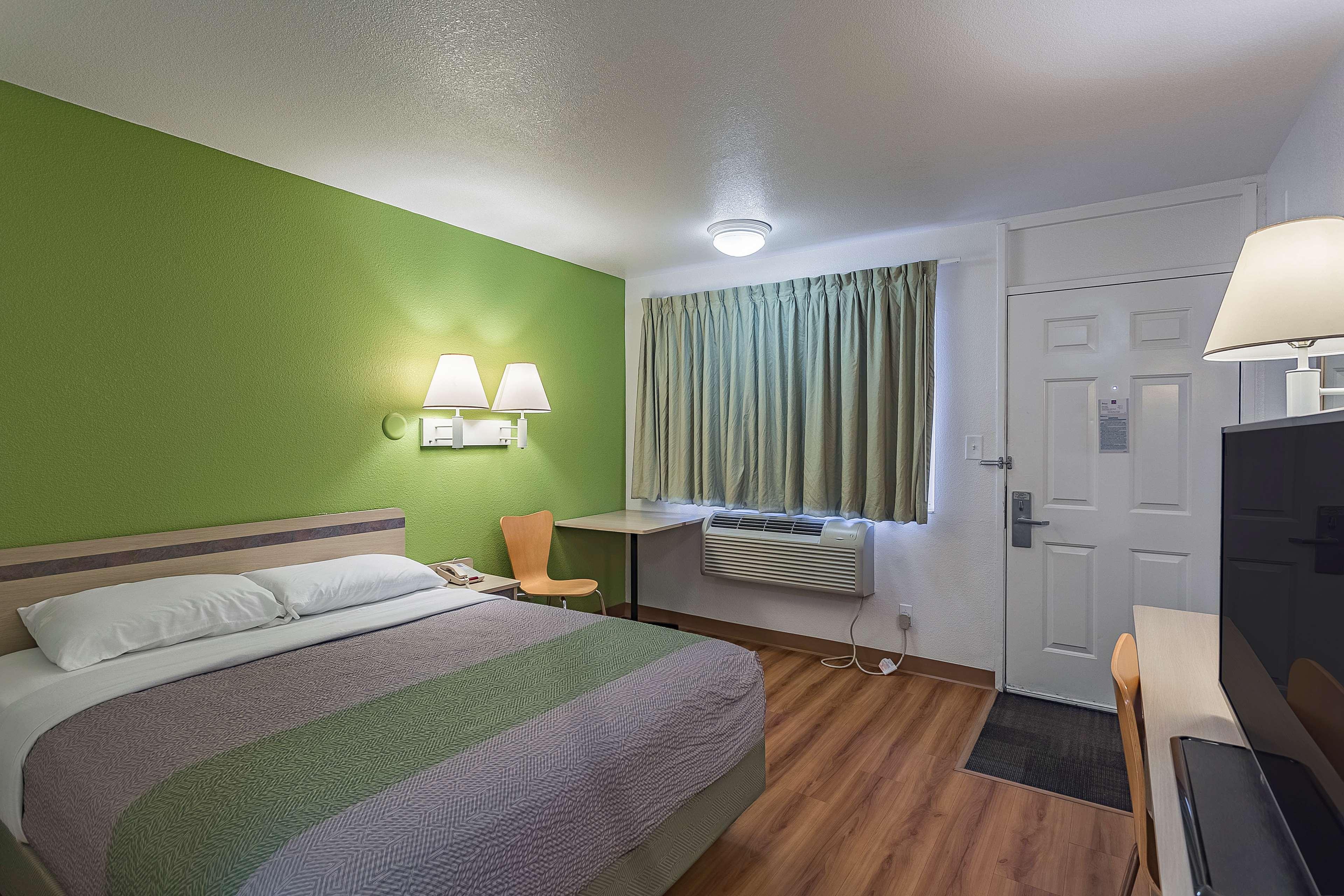 Motel 6 Billings, MT - South