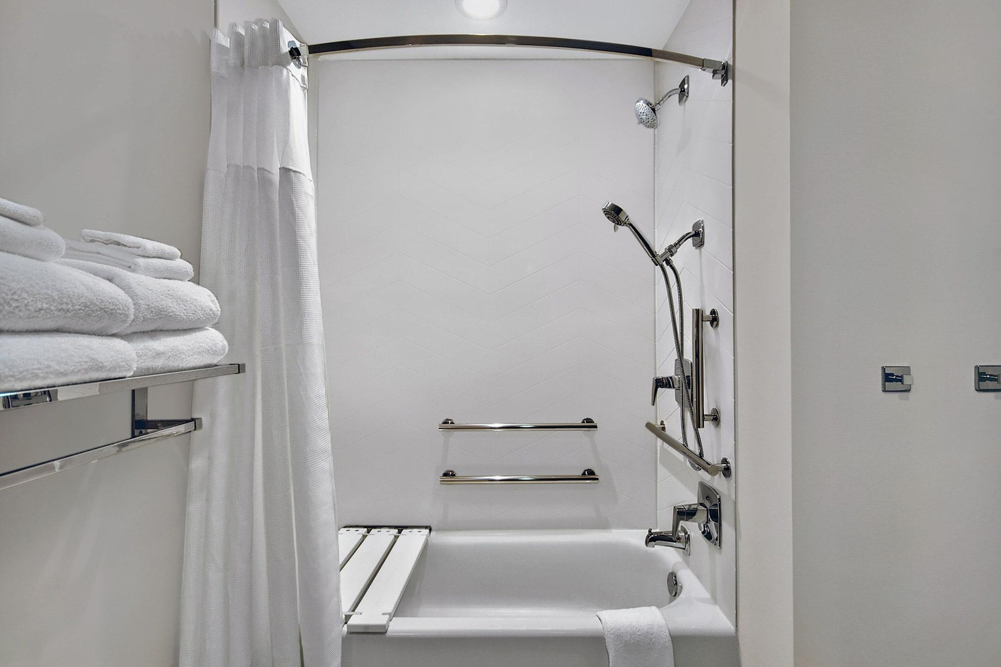 Fairfield Inn & Suites Orlando at FLAMINGO CROSSIN