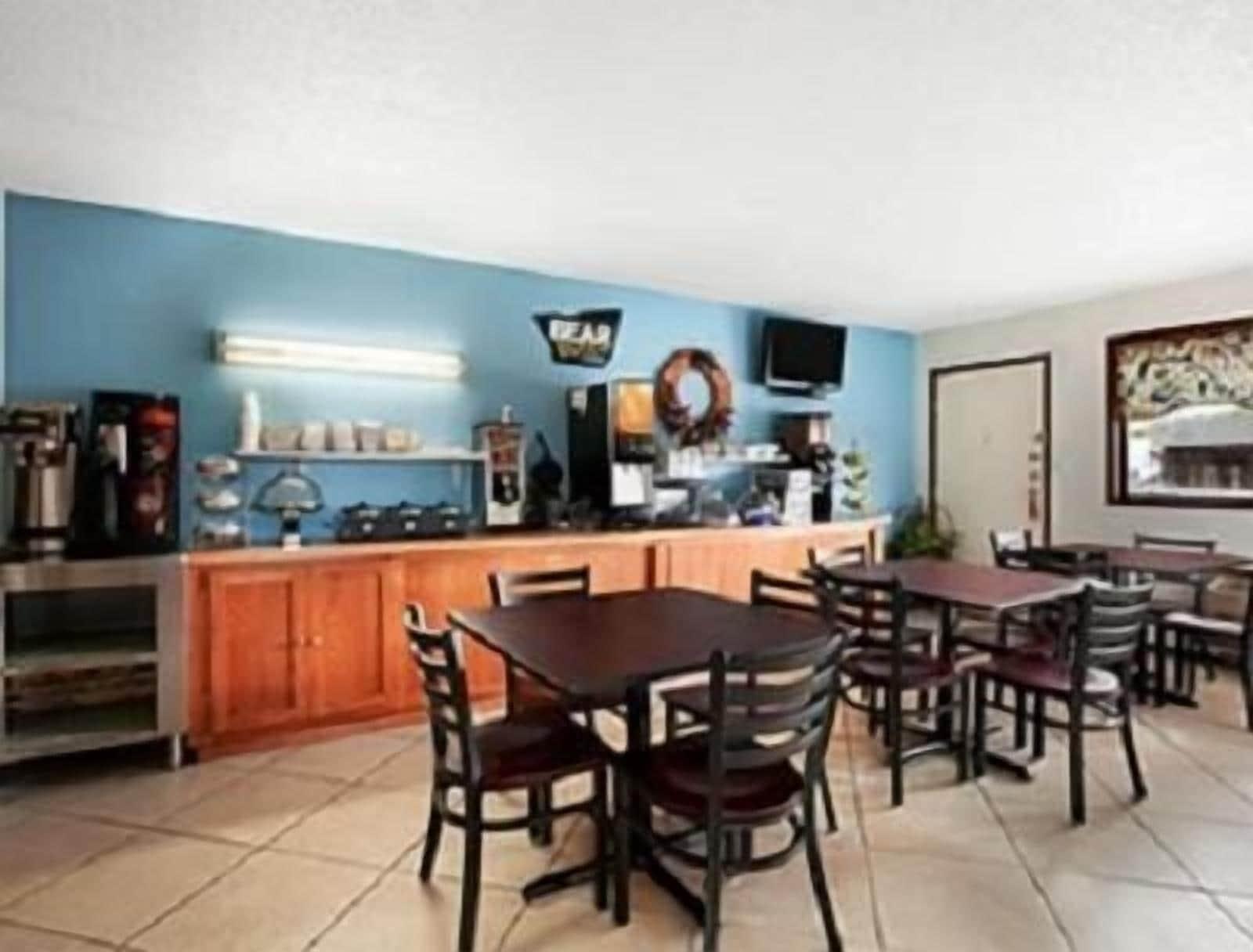Royal Inn & Suites