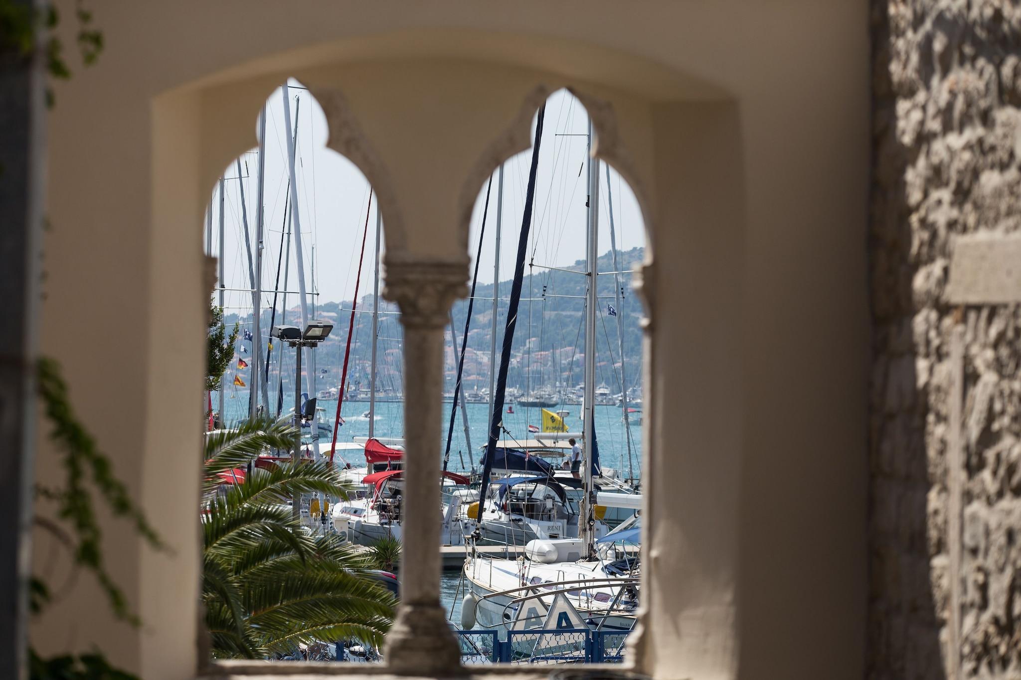 Bifora Heritage Hotel 4 by null