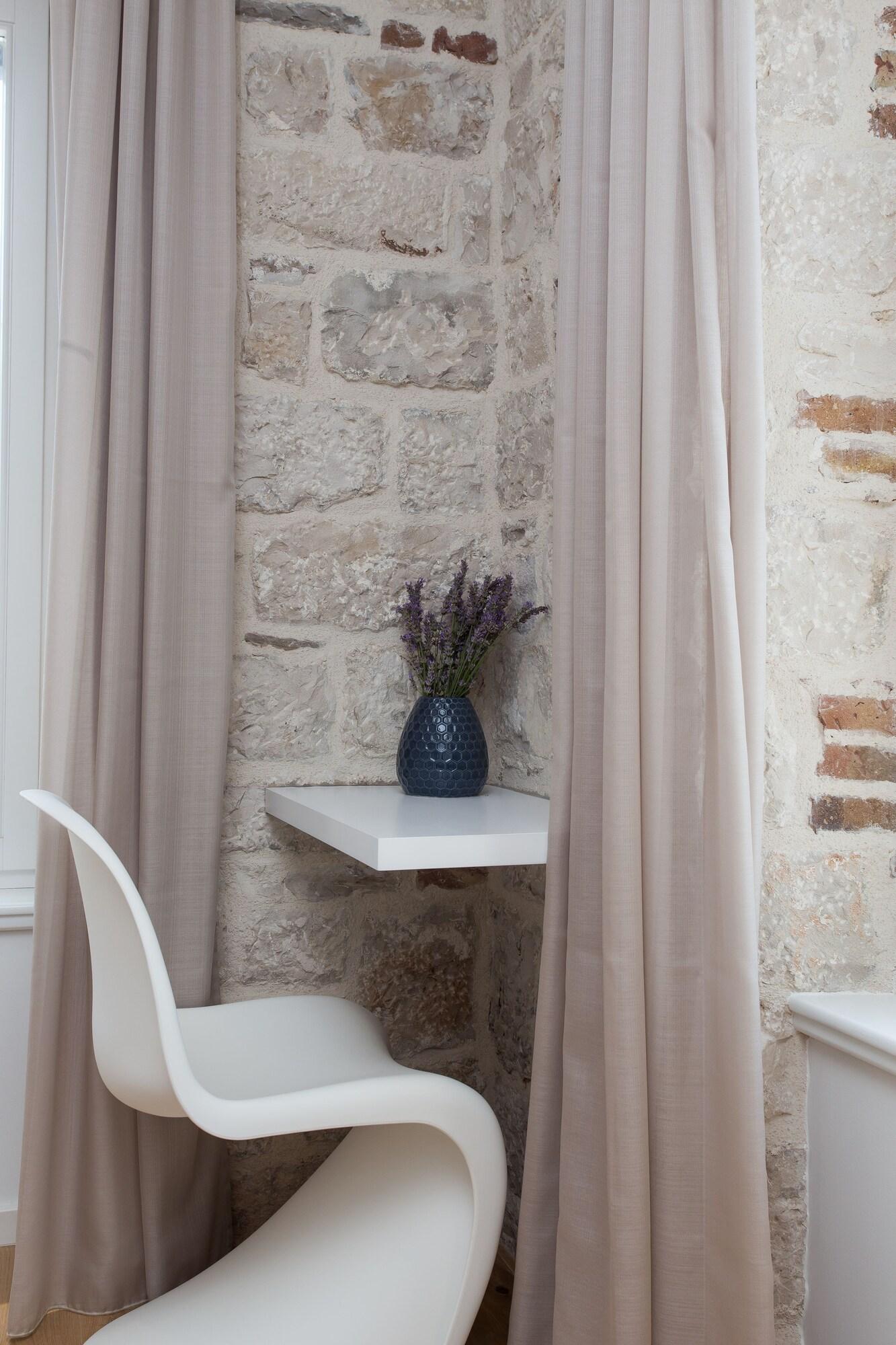 Bifora Heritage Hotel 4 by null