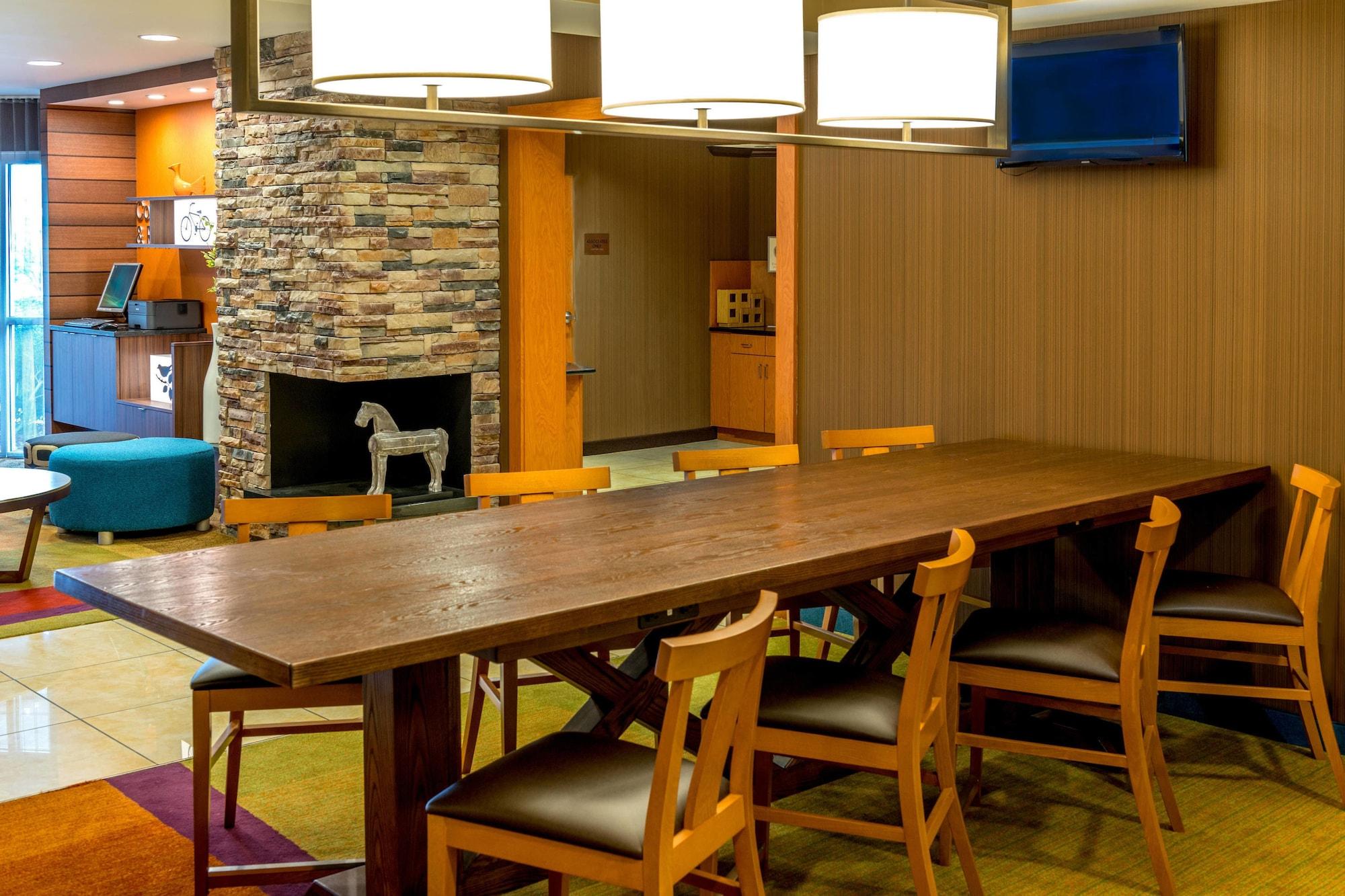 Fairfield Inn & Suites by Marriott Nashville at Op