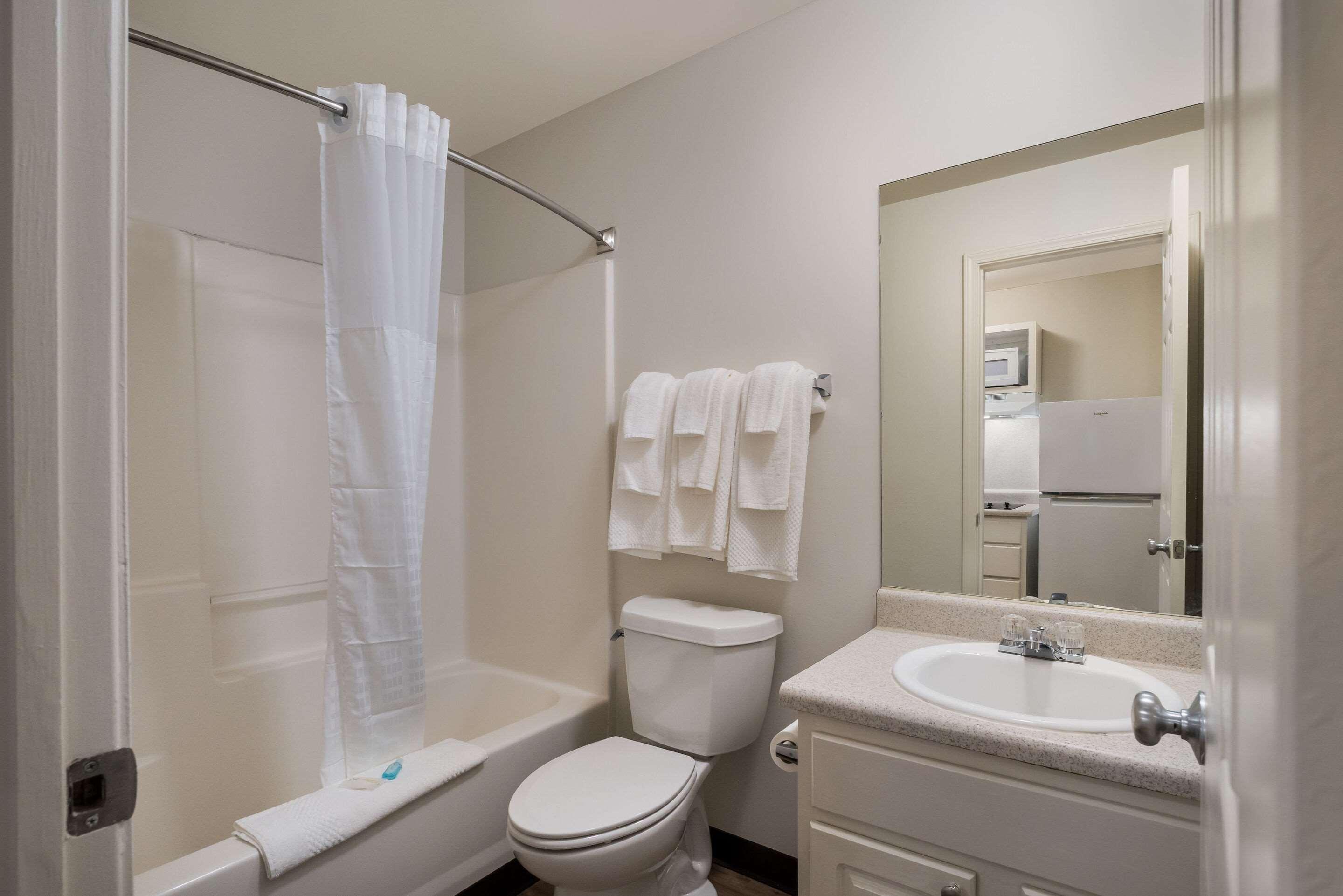 Suburban Studios Denver Central-Arvada