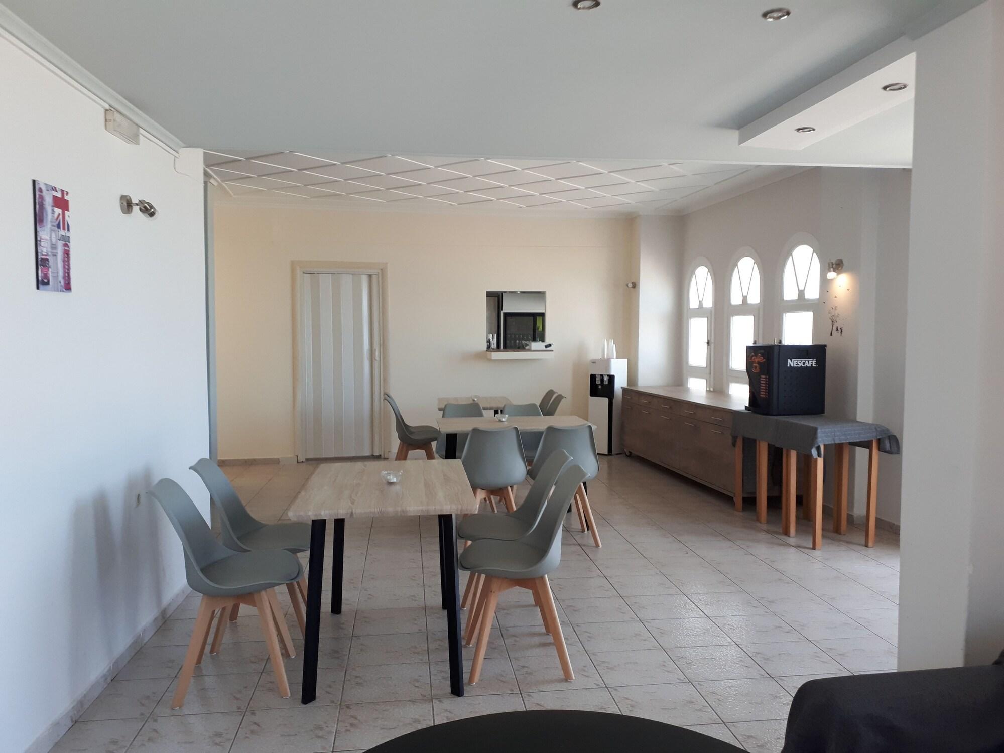 Summer Beach Hotel