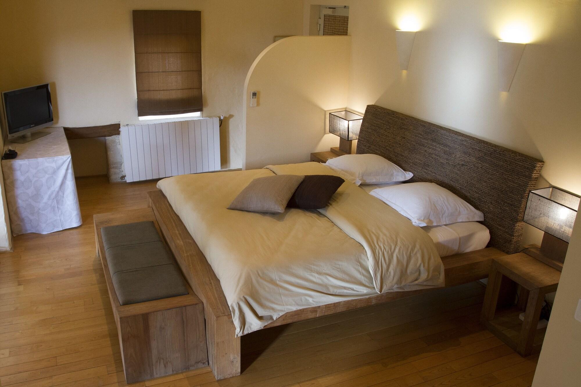 Hotel Area Des Escaunes by null