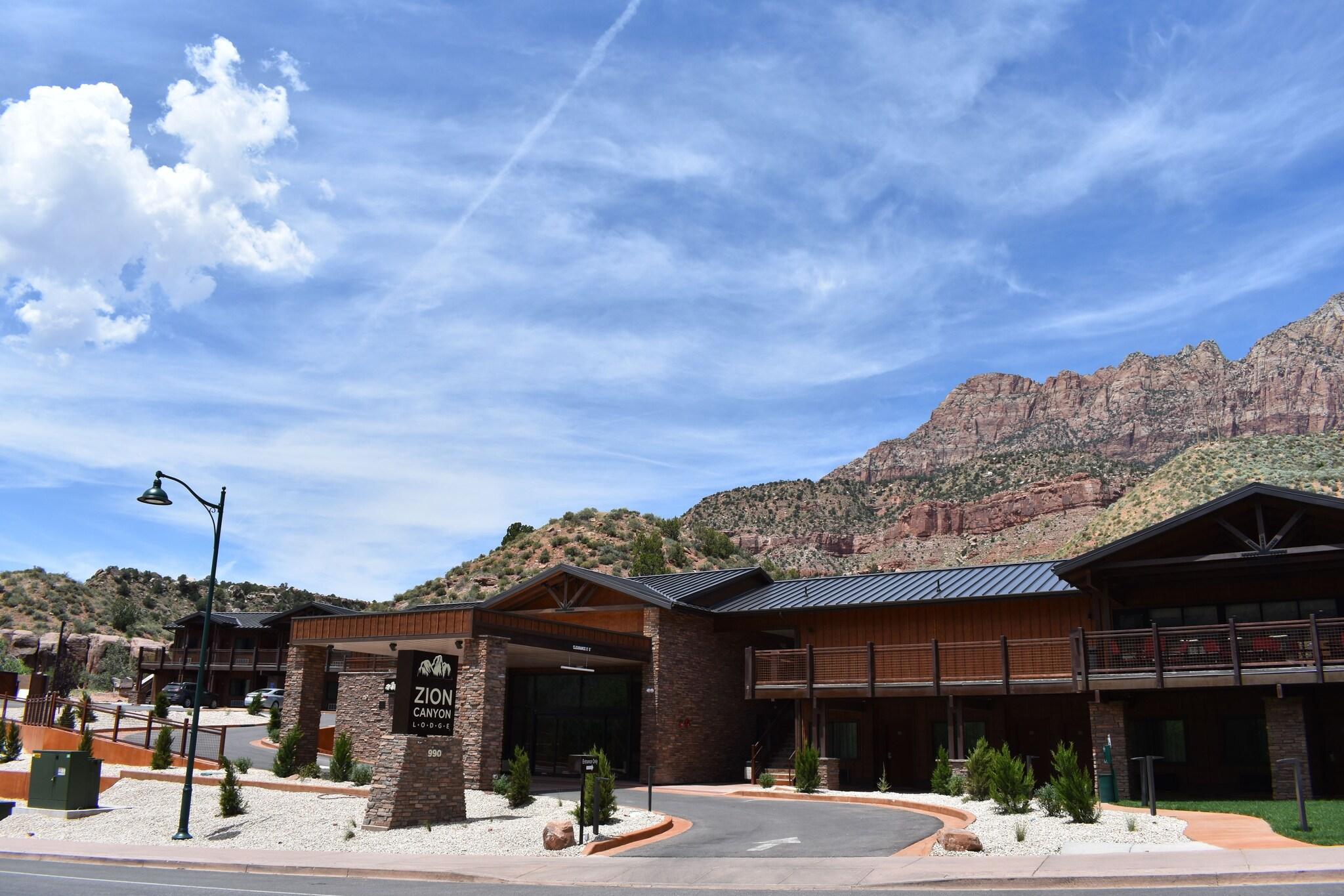 Zion Canyon Lodge by null