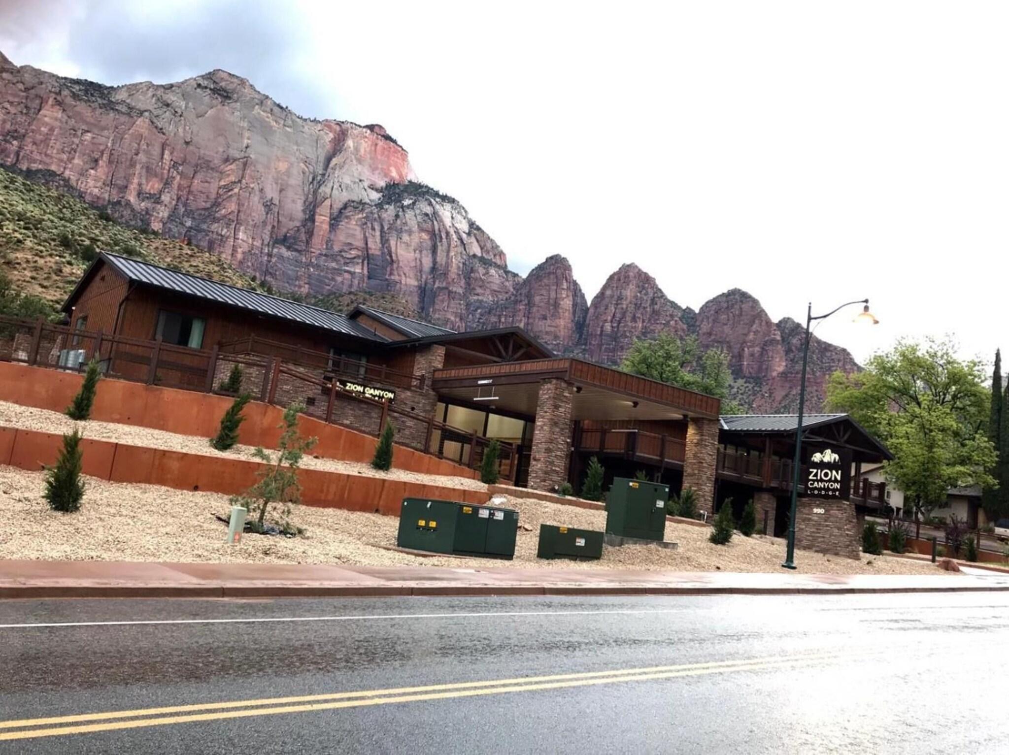 Zion Canyon Lodge by null