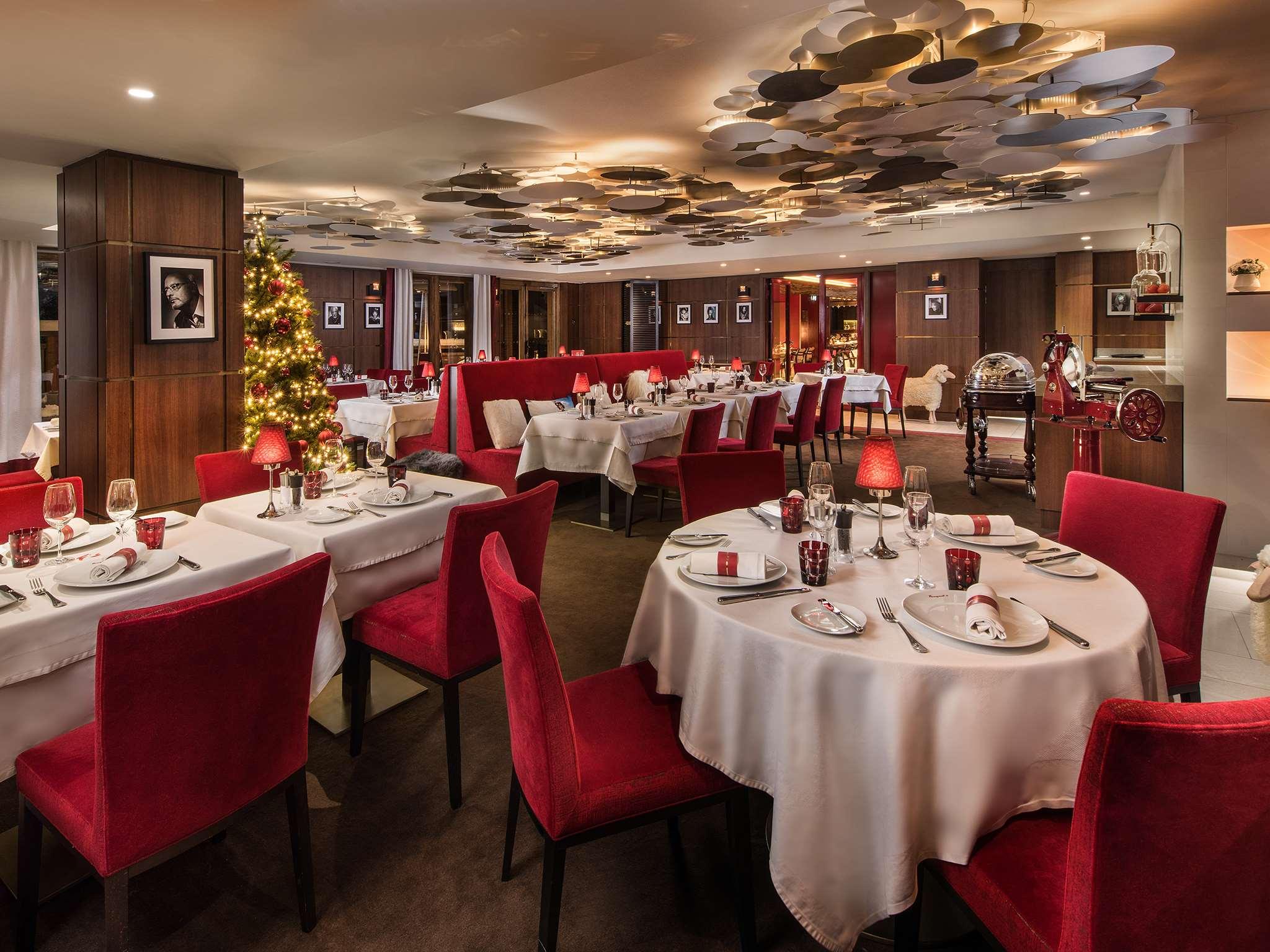 Hôtel Barrière Les Neiges by null