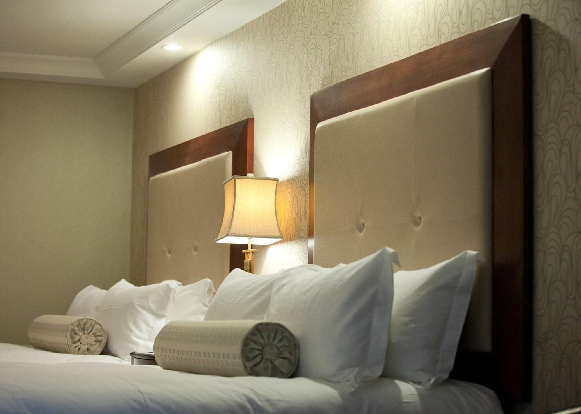 Town & Country Inn and Suites by null