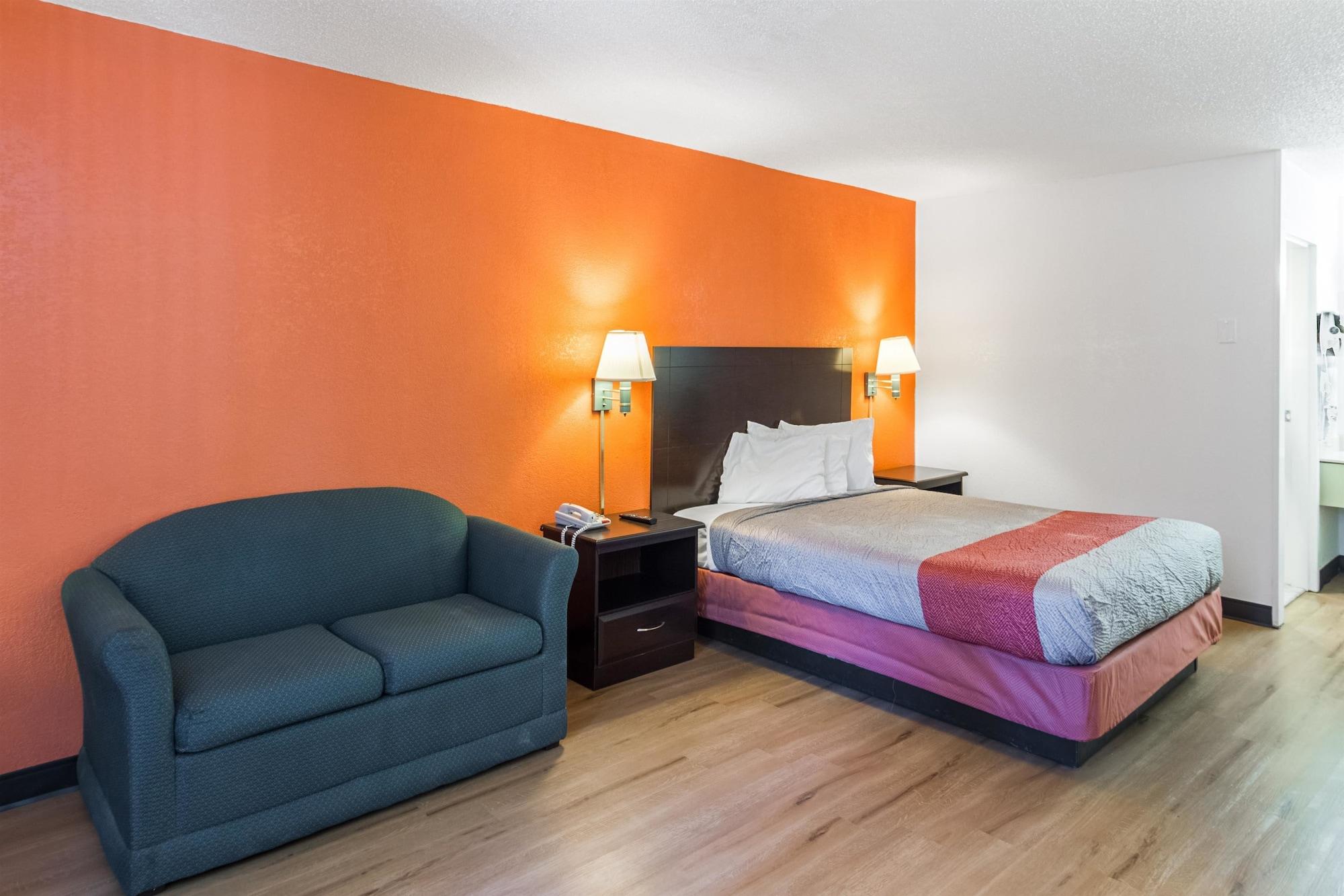 Motel 6 Groton, CT