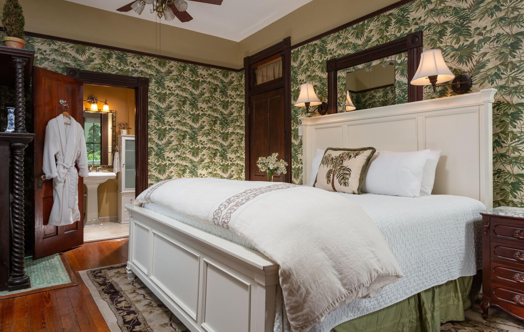 Azalea Inn and Villas by null