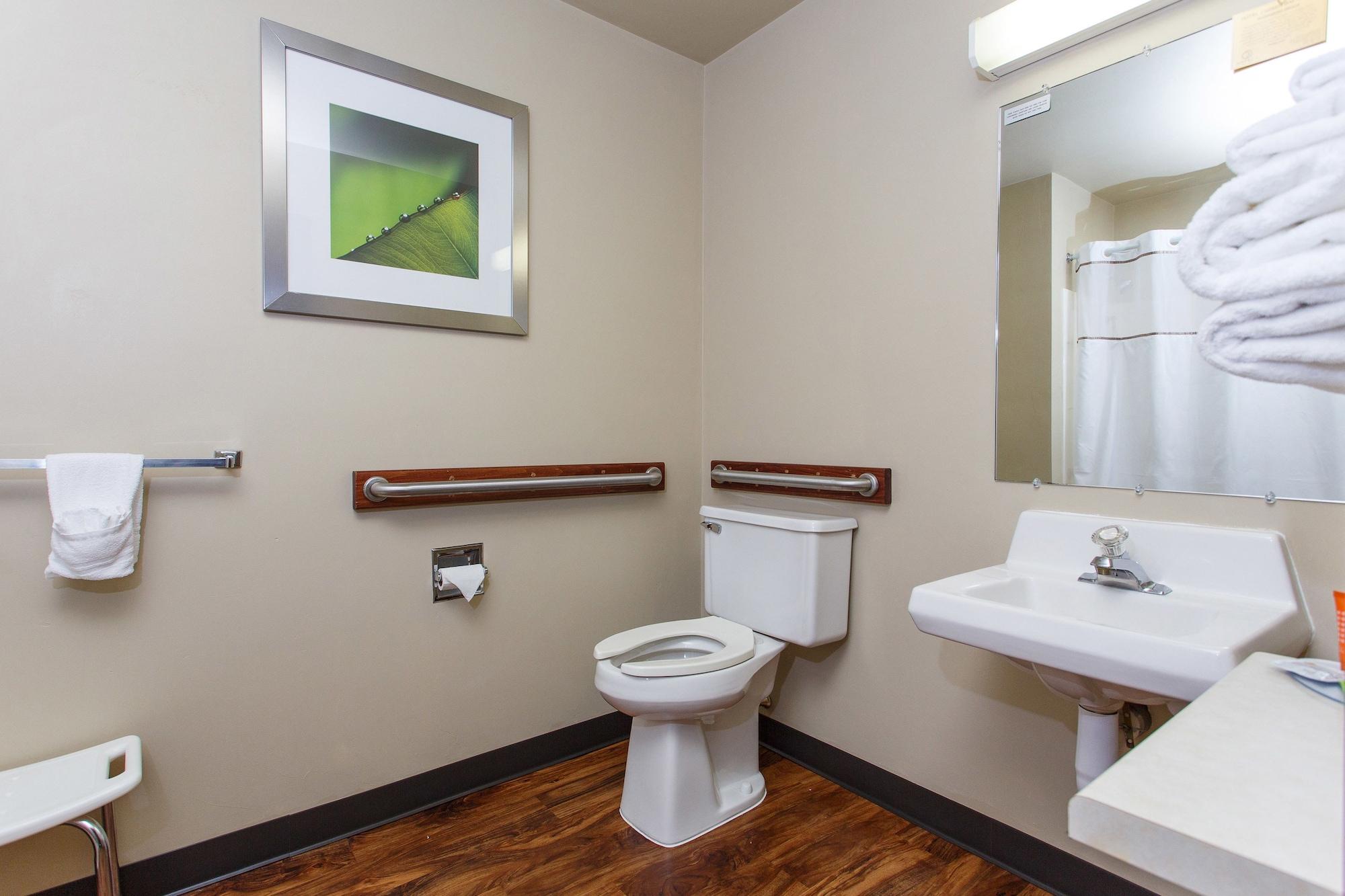 Hotel J Green Bay by null