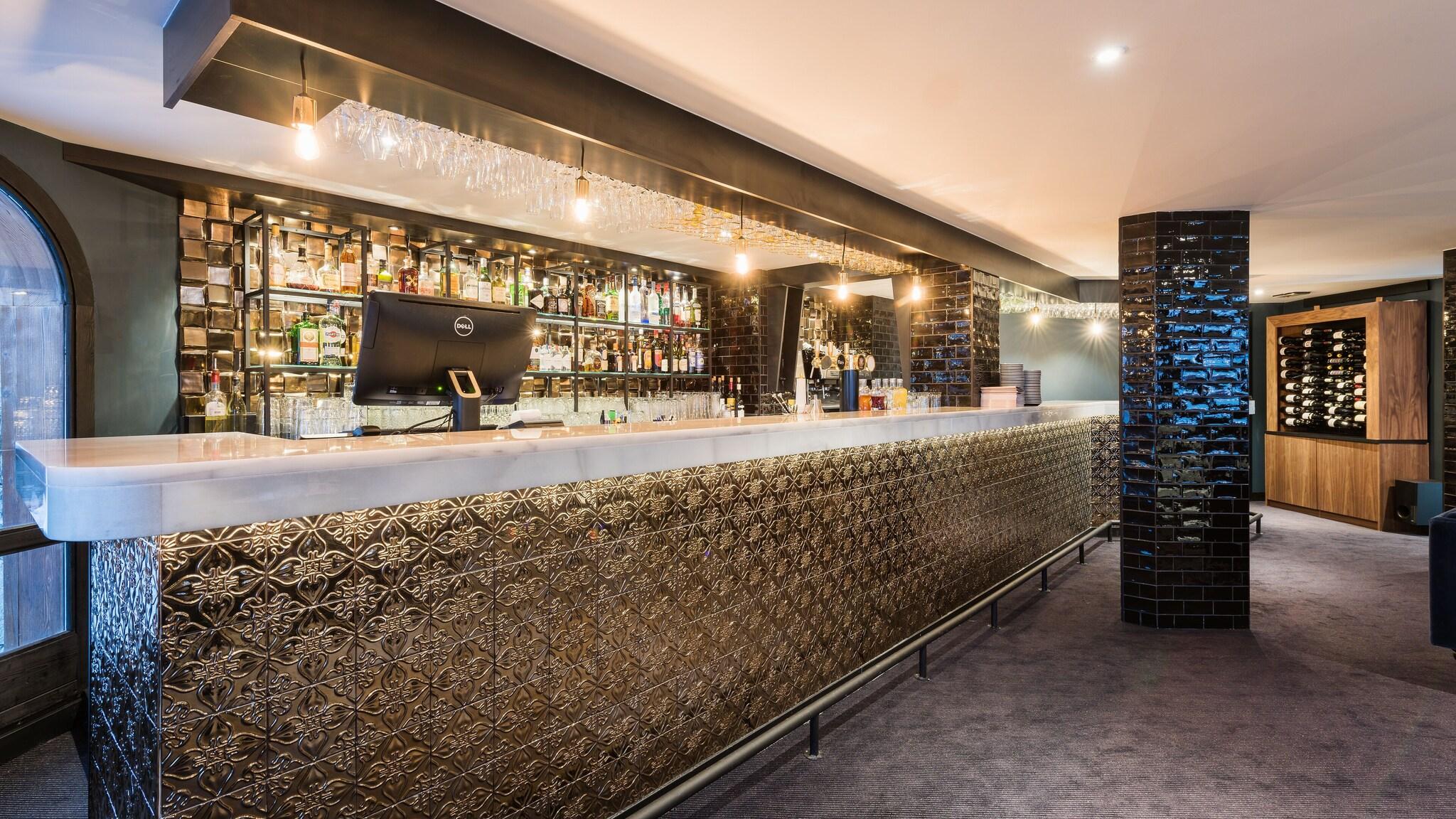 FAHRENHEIT SEVEN COURCHEVEL by null