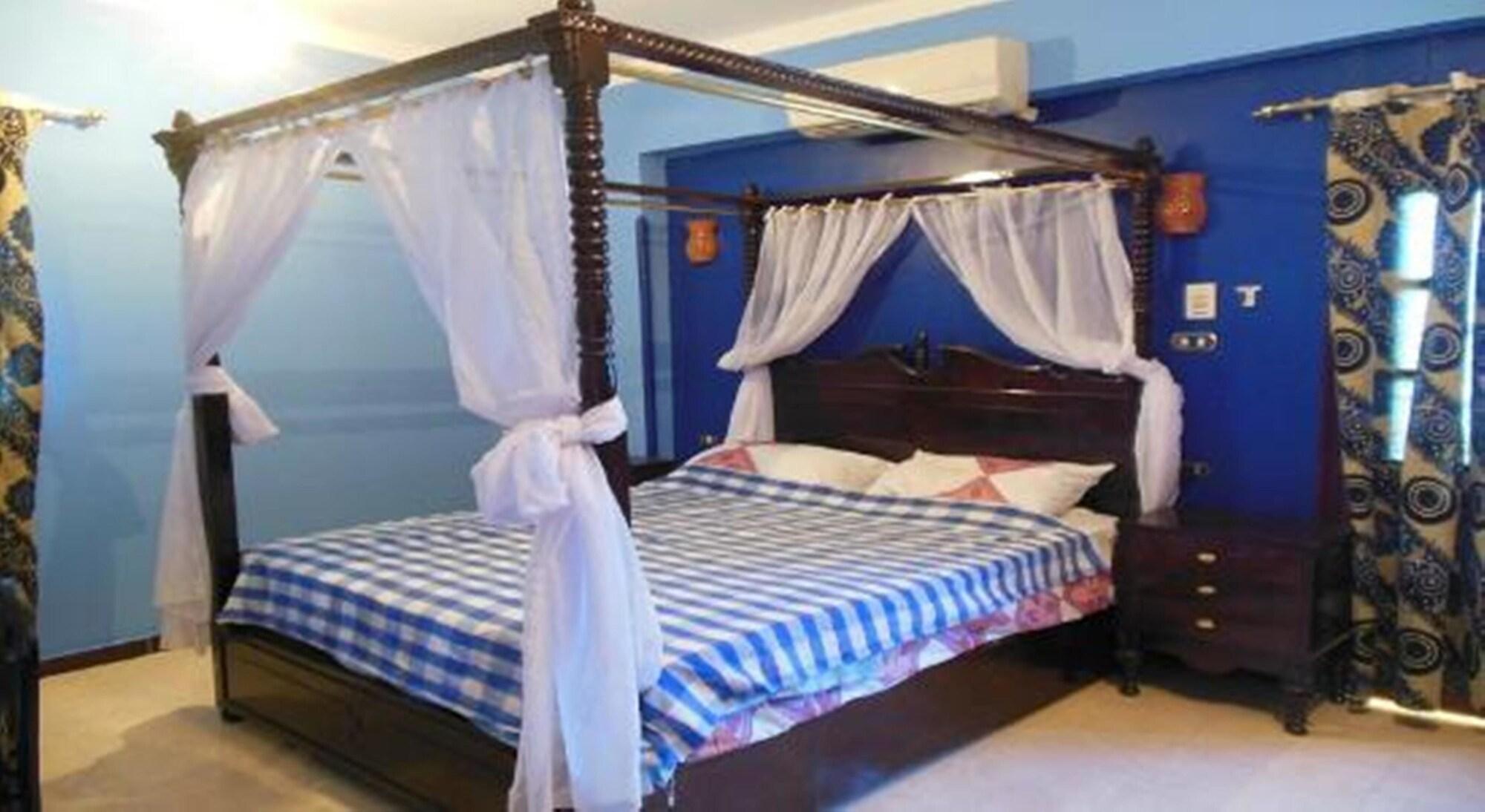 Cleopatra Hotel Luxor by null