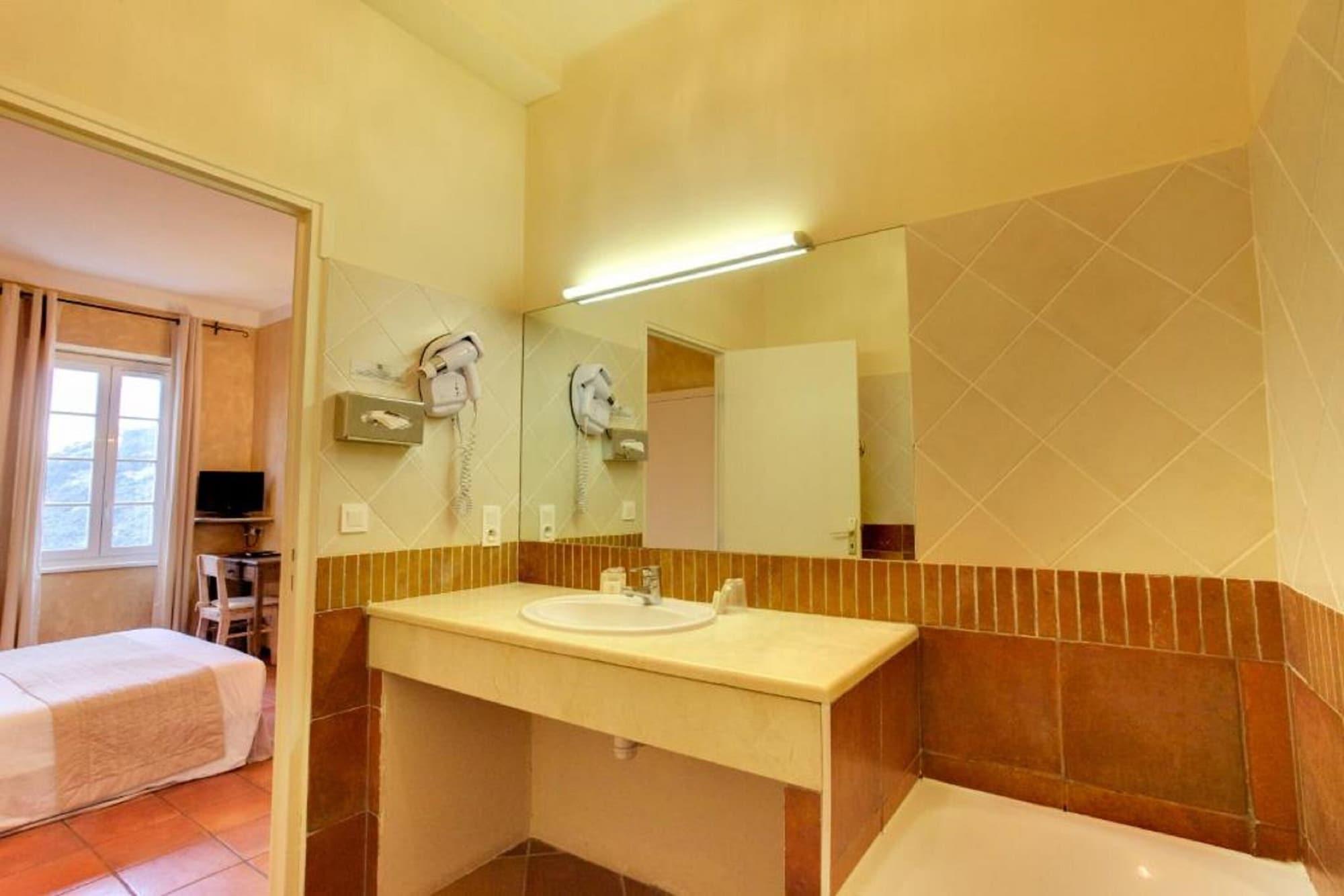 Hôtel Restaurant la Corniche by null