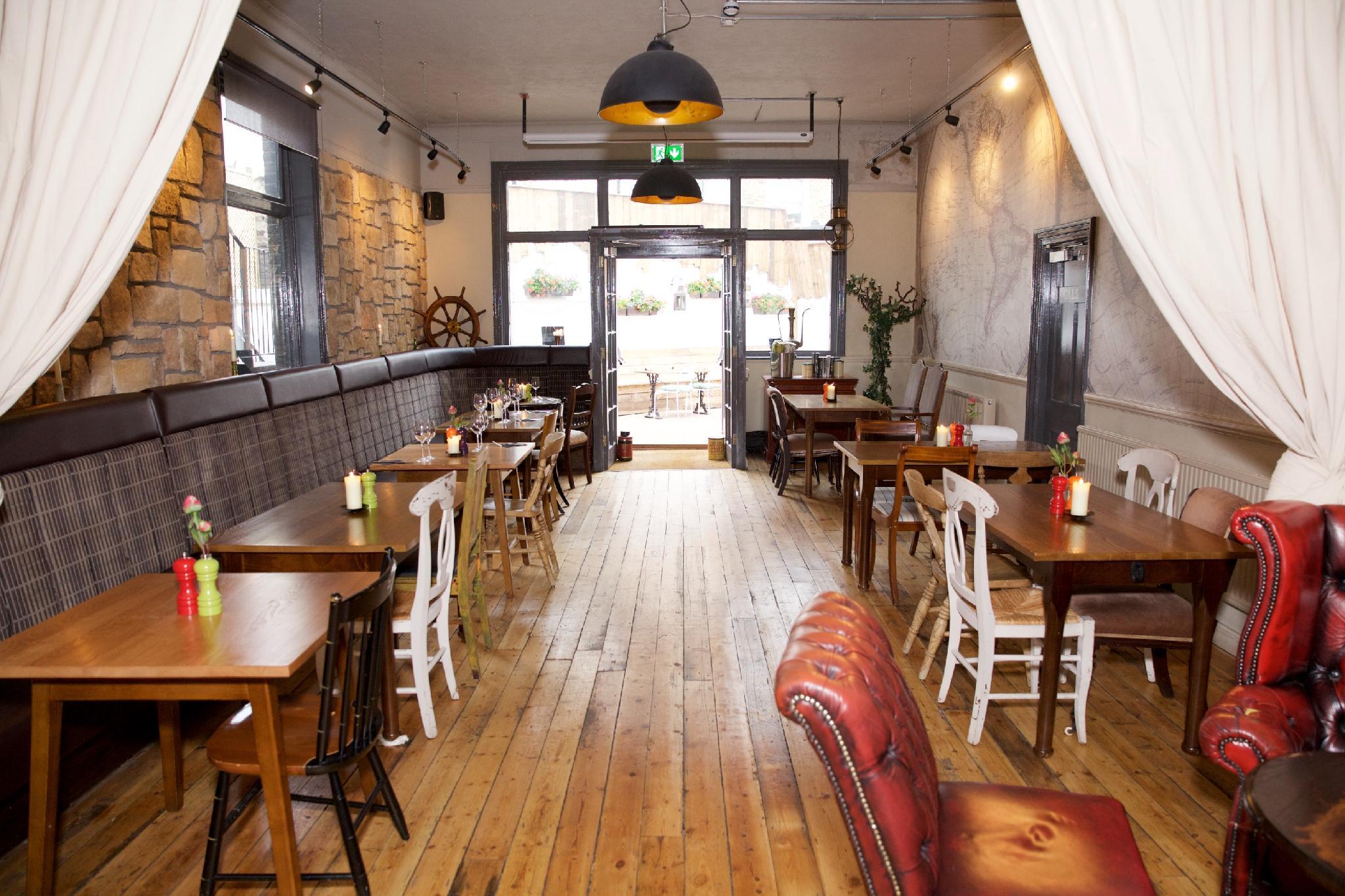 The Captain Cook Hotel