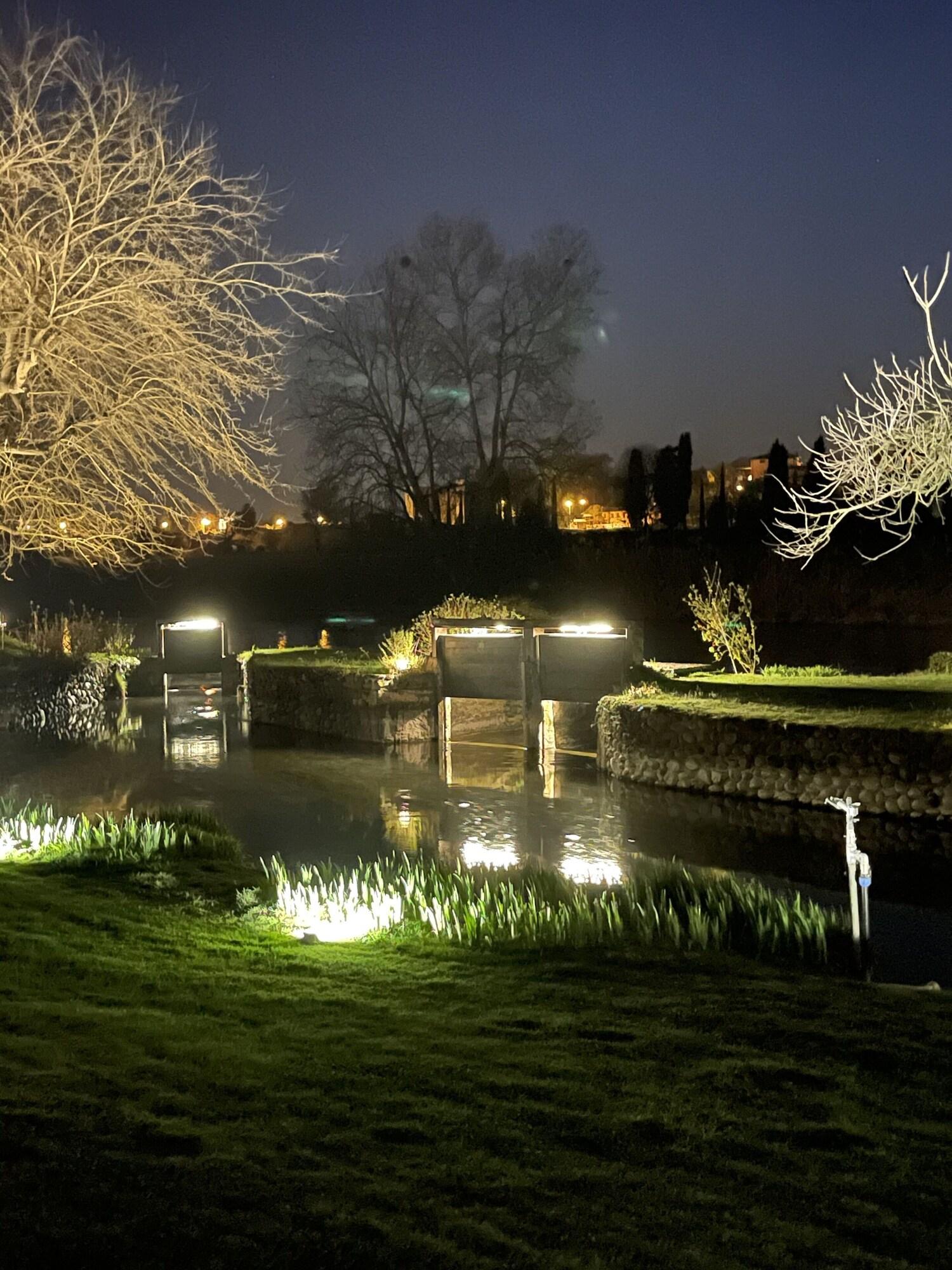 La Finestra sul Fiume by null